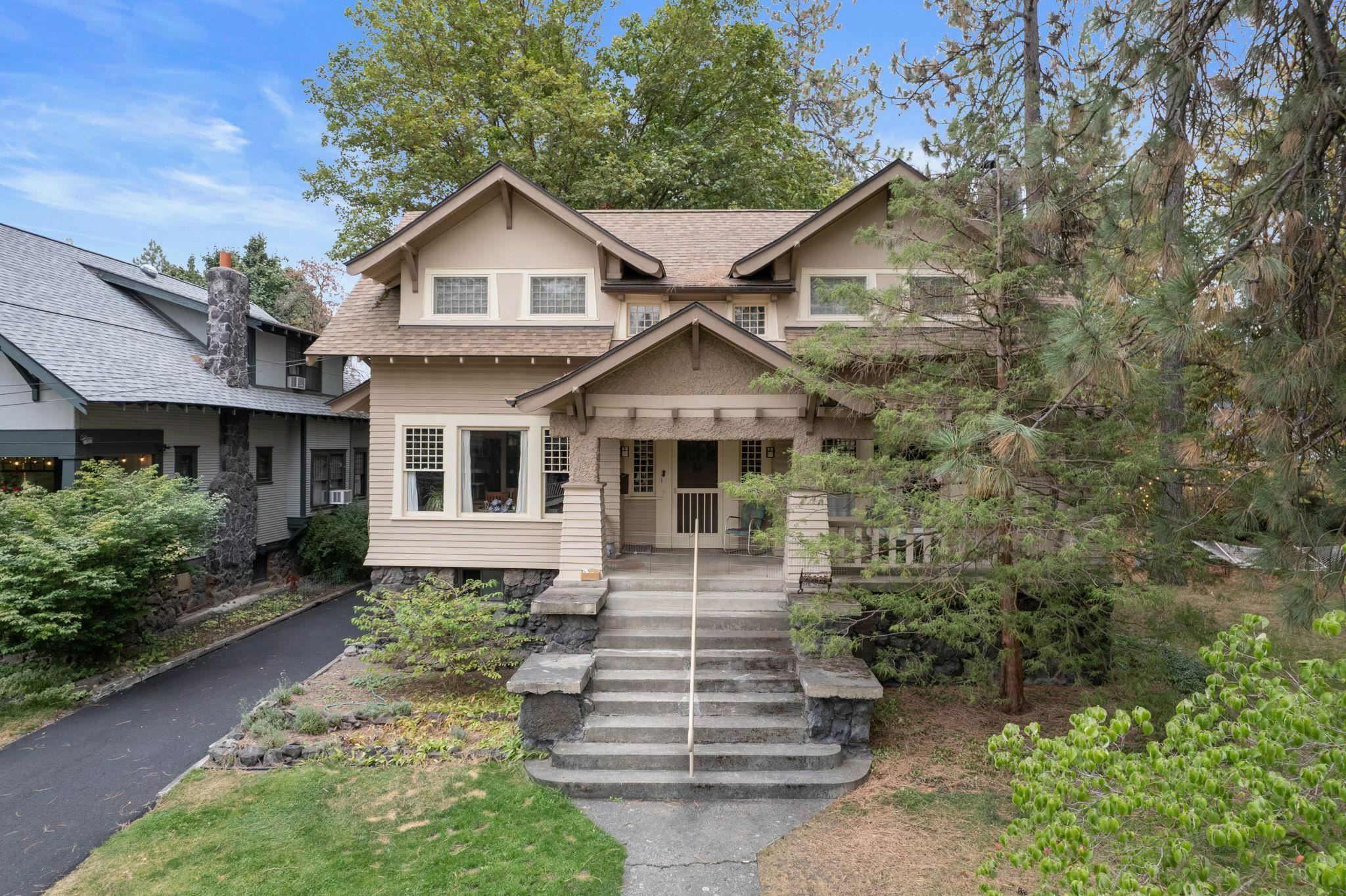 Property Photo:  1207 S McClellan St  WA 99204 