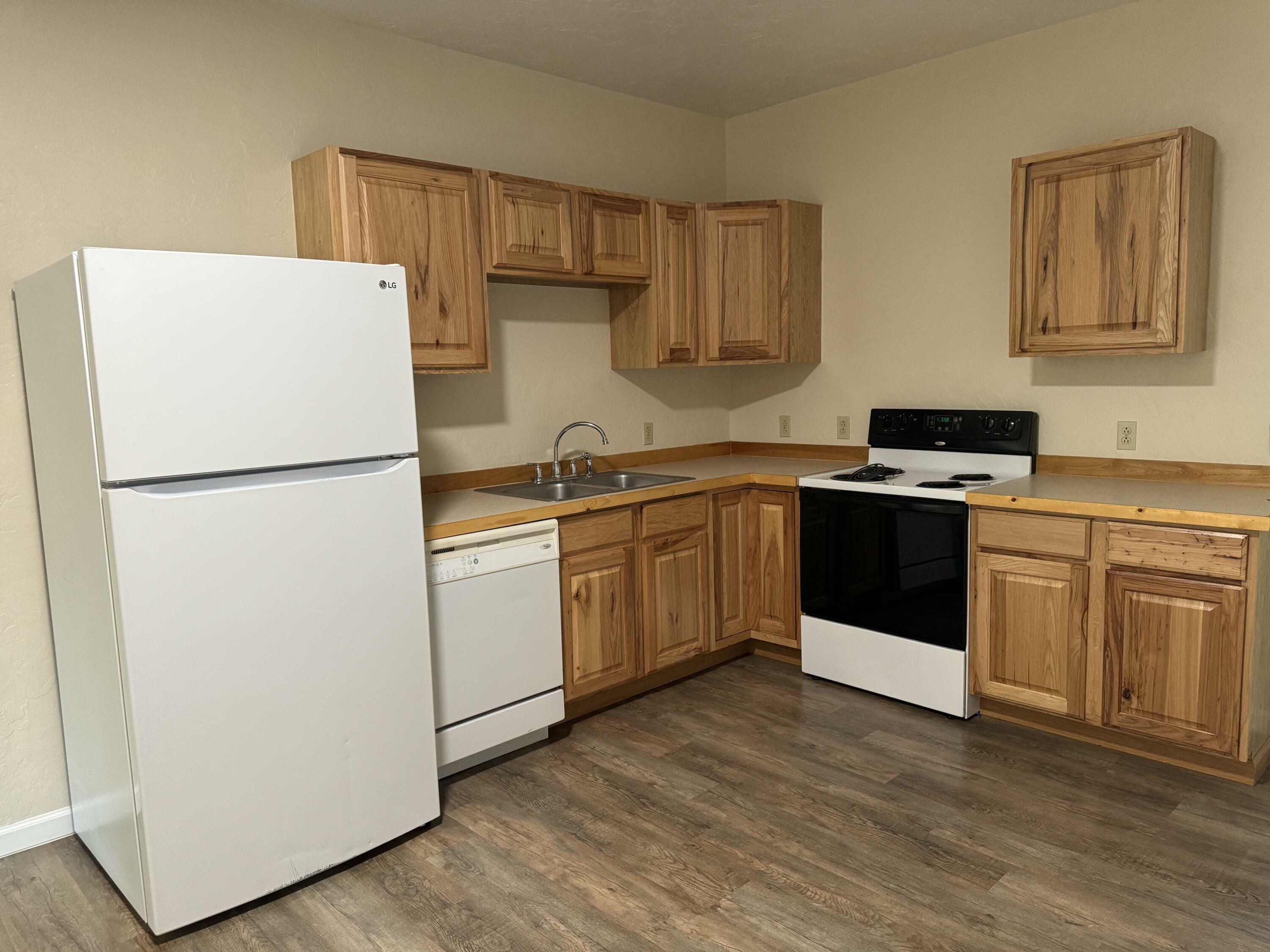 Property Photo:  216 2nd Avenue West Avenue  WY 82839 