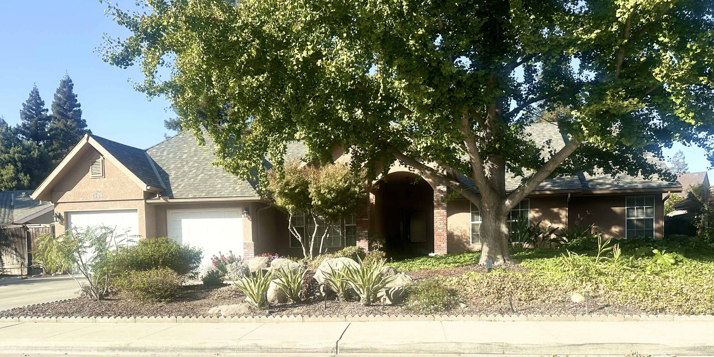 2508 E Princeton Avenue  Visalia CA 93292 photo