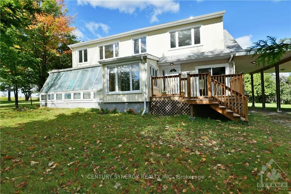 Property Photo:  500 Ashdad Rd  ON K7V 3Z9 