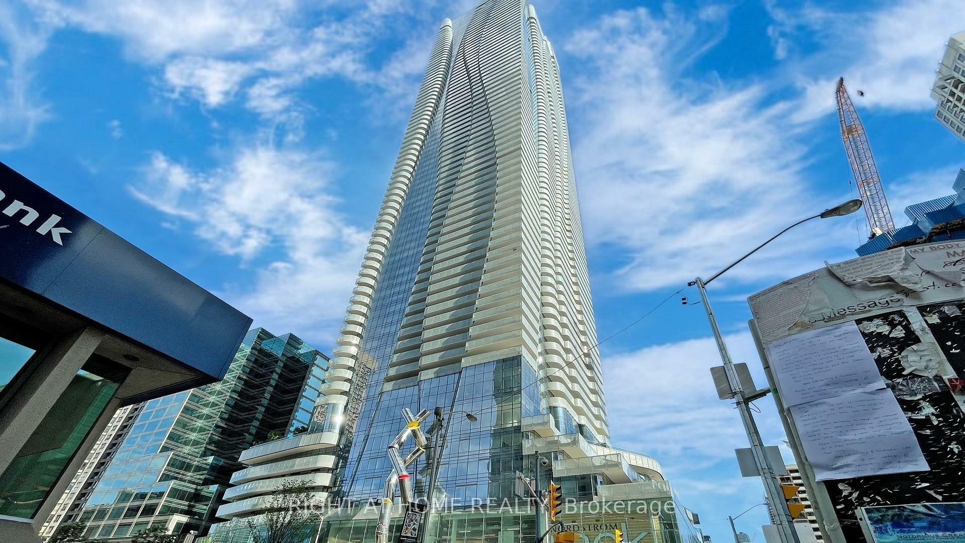 Property Photo: 1 Bloor Street E 4707 ON M4W 1A9
