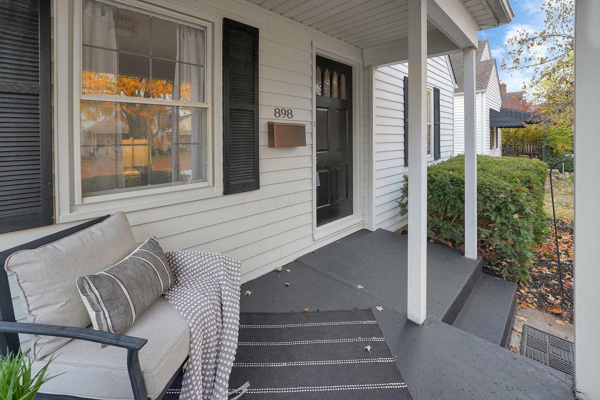 Property Photo:  898 Chelsea Avenue  OH 43209 