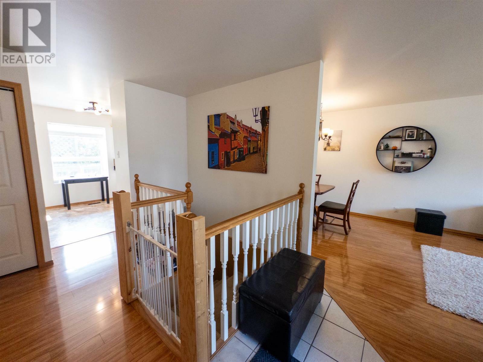 Property Photo:  9 Woodfield Drive  ON P9N 4H6 