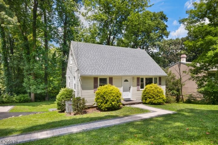 4 Vista Way  Denville Twp. NJ 07834 photo