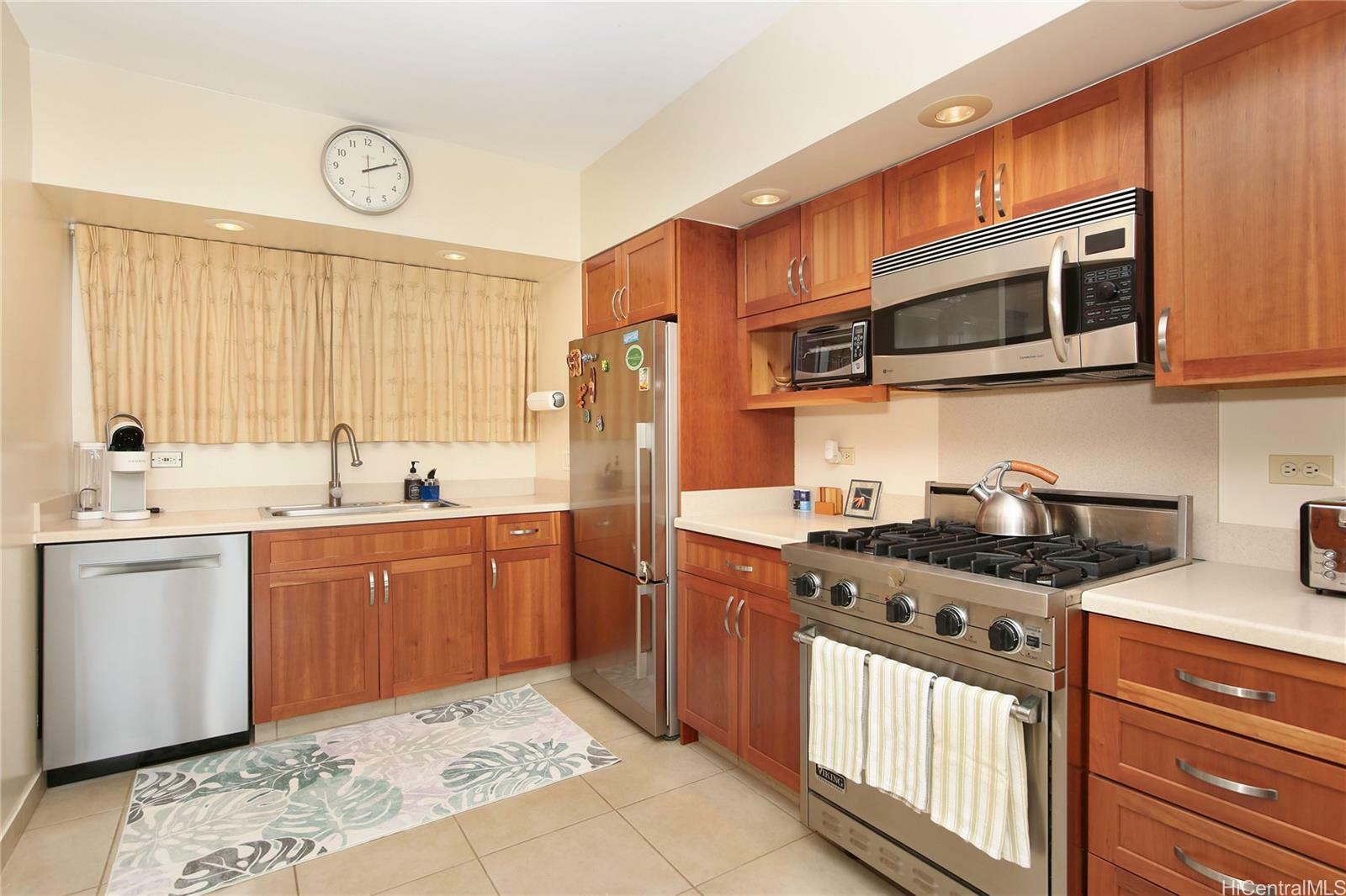 Property Photo:  2161 Kalia Road 810  HI 96815 