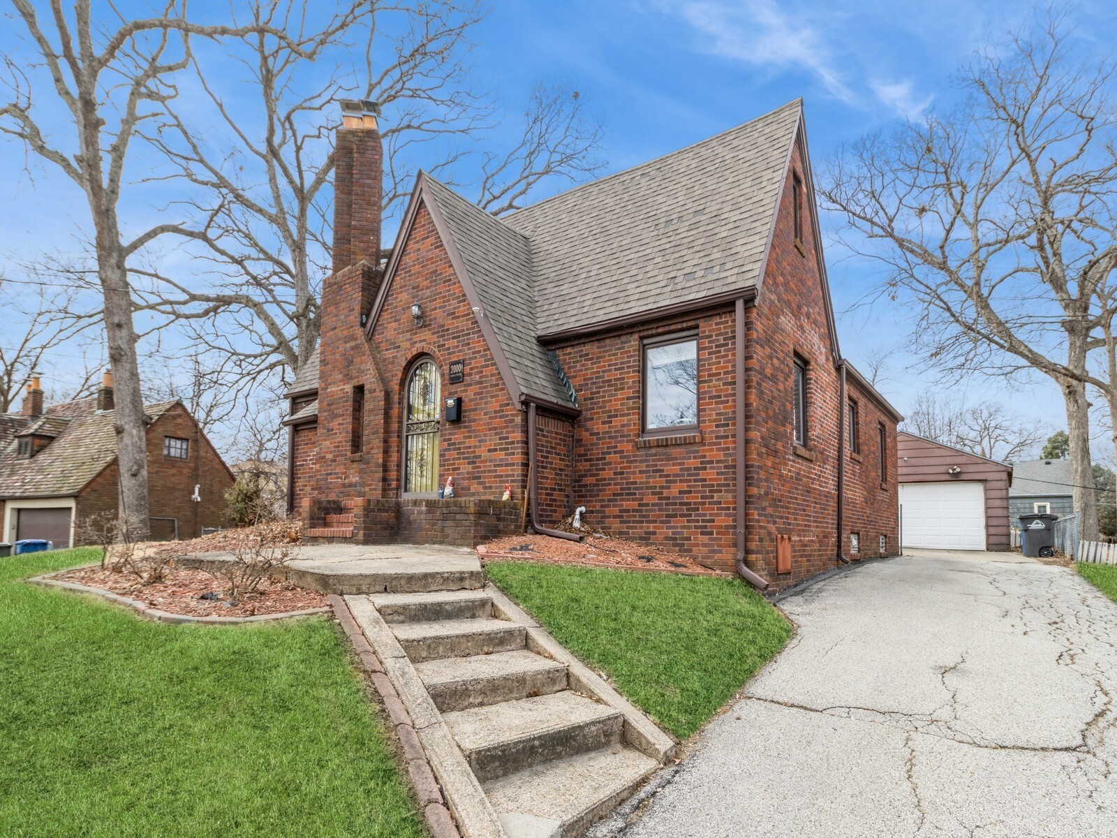 Property Photo: 2000 Nash Drive IA 50314