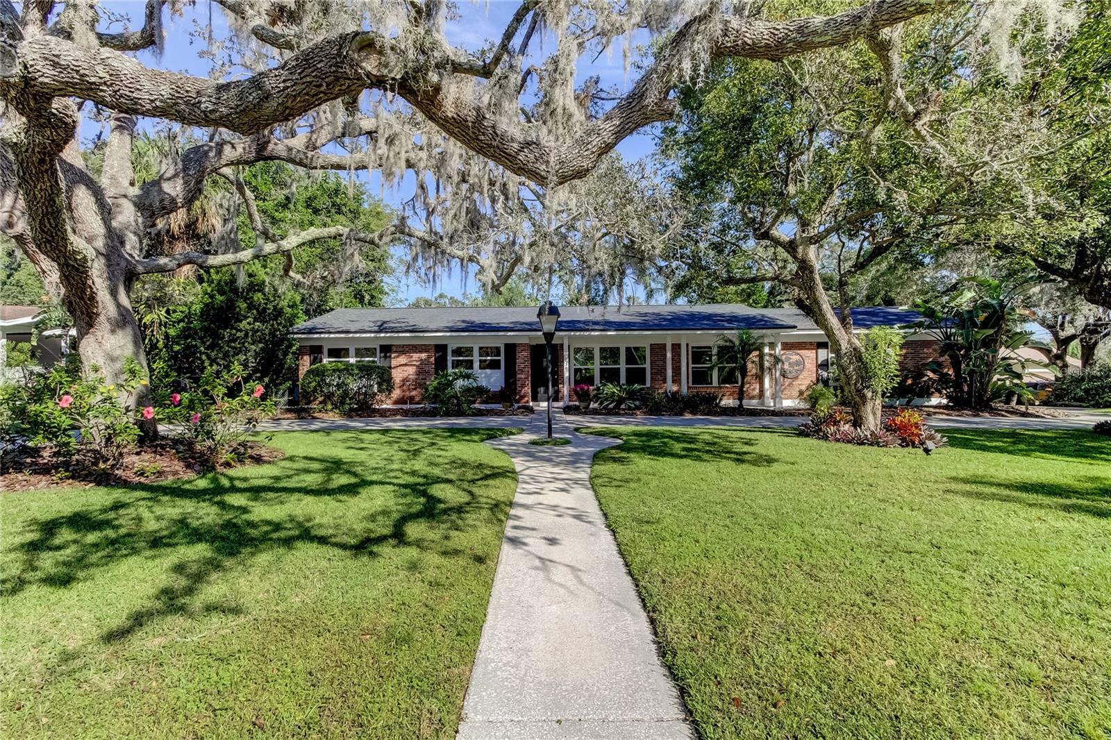 Property Photo:  438 S Riverhills Drive  FL 33617 