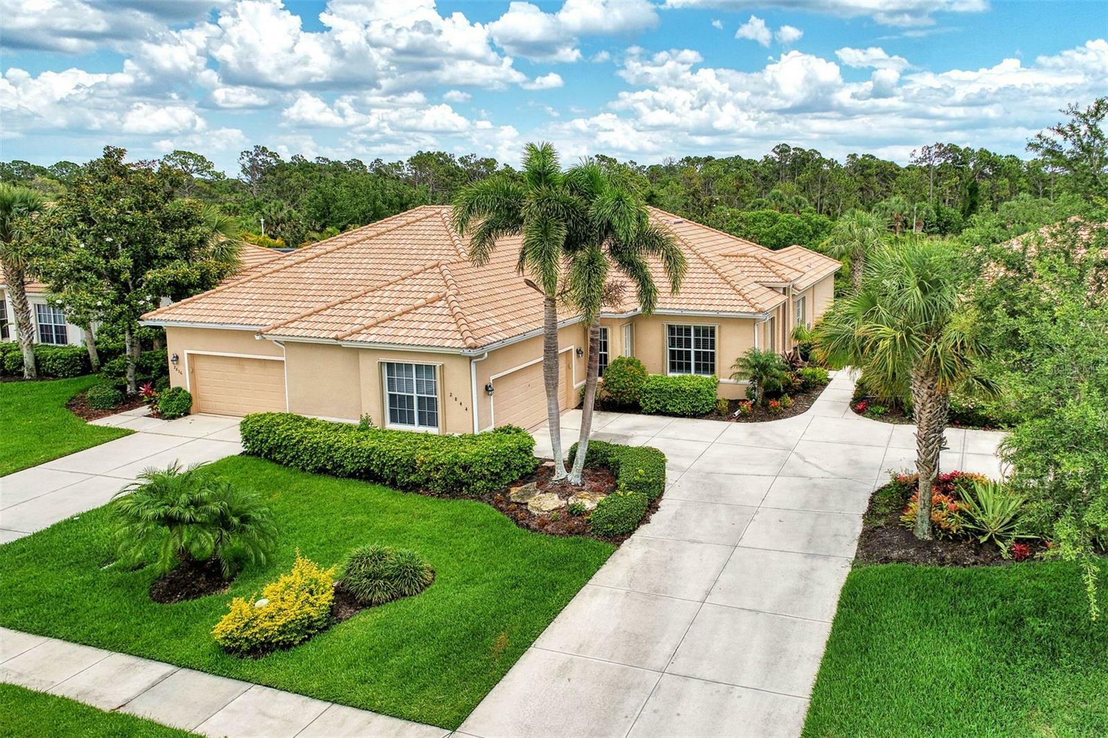 Property Photo:  2844 Myakka Creek Court  FL 33953 