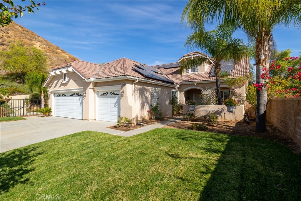 Property Photo:  29048 Golden Pebble Court  CA 92584 