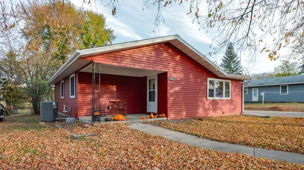 Property Photo: 1715 19th Street WI 54703