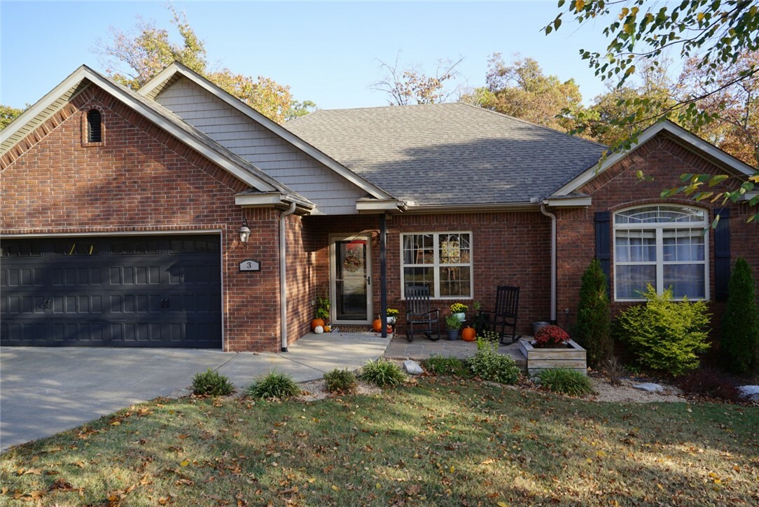 Property Photo:  3 Headley Circle  AR 72714 