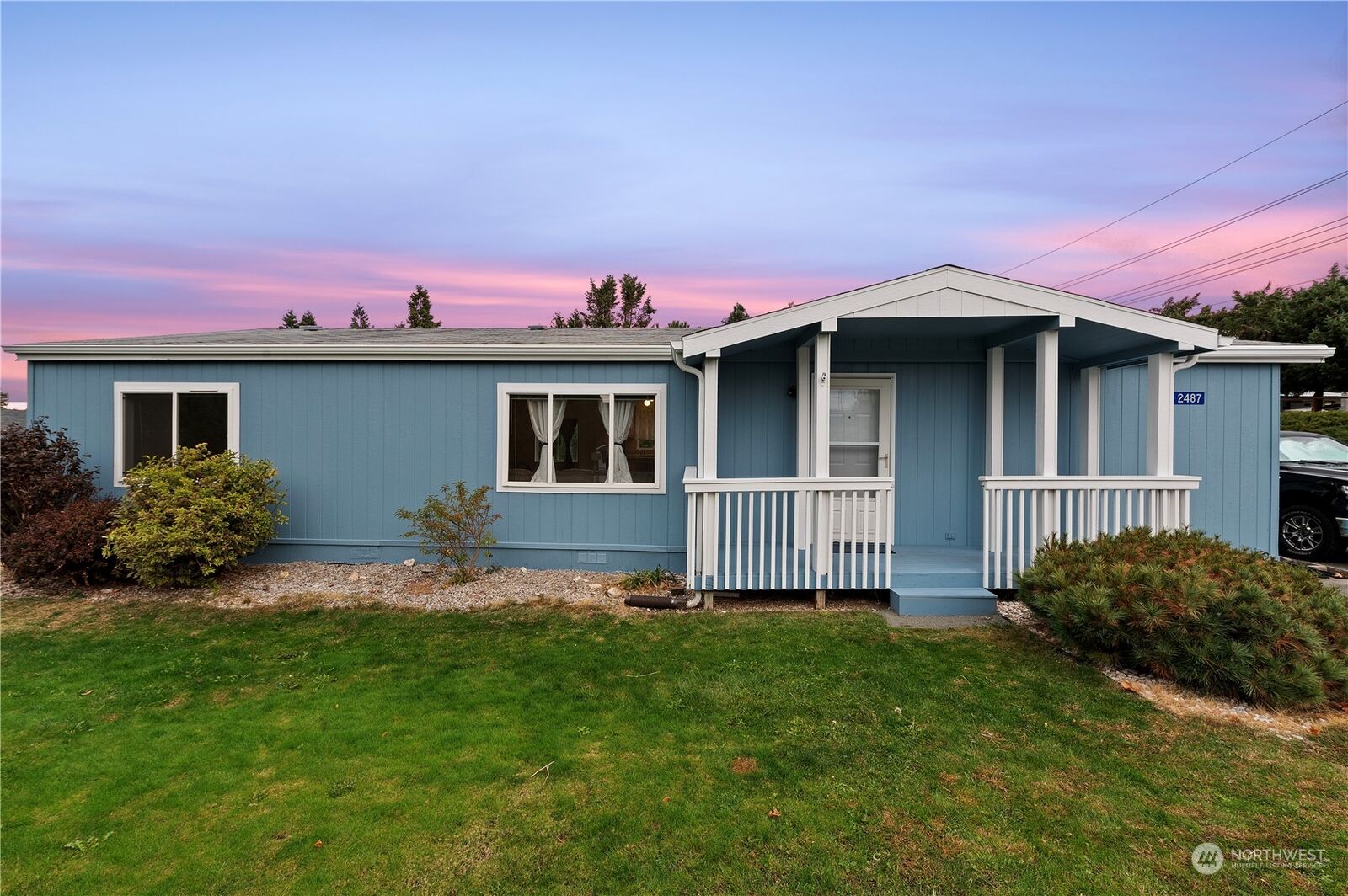Property Photo: 2487 4th Street NE WA 98802