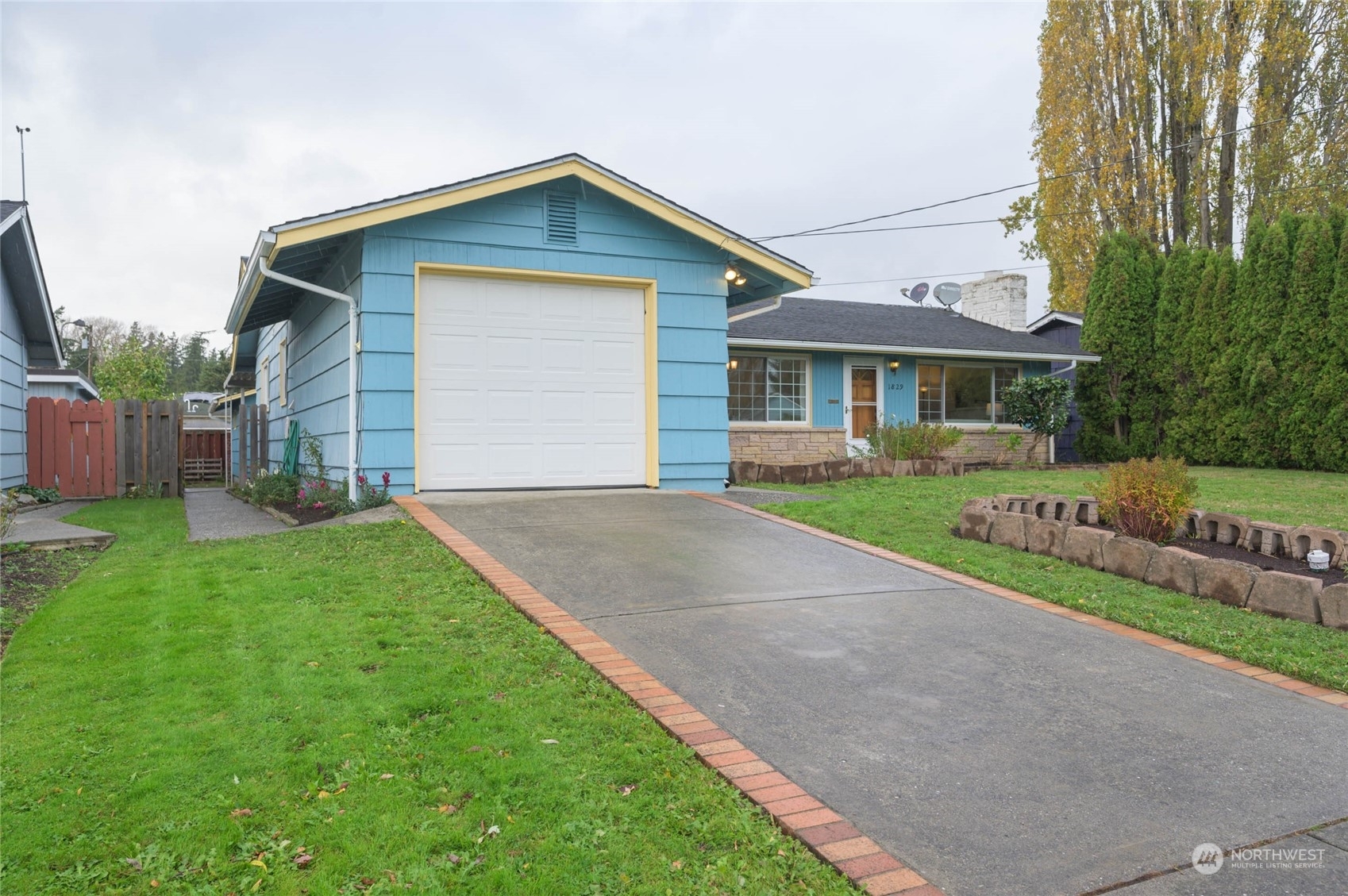 Property Photo:  1829 S 16th Street  WA 98274 