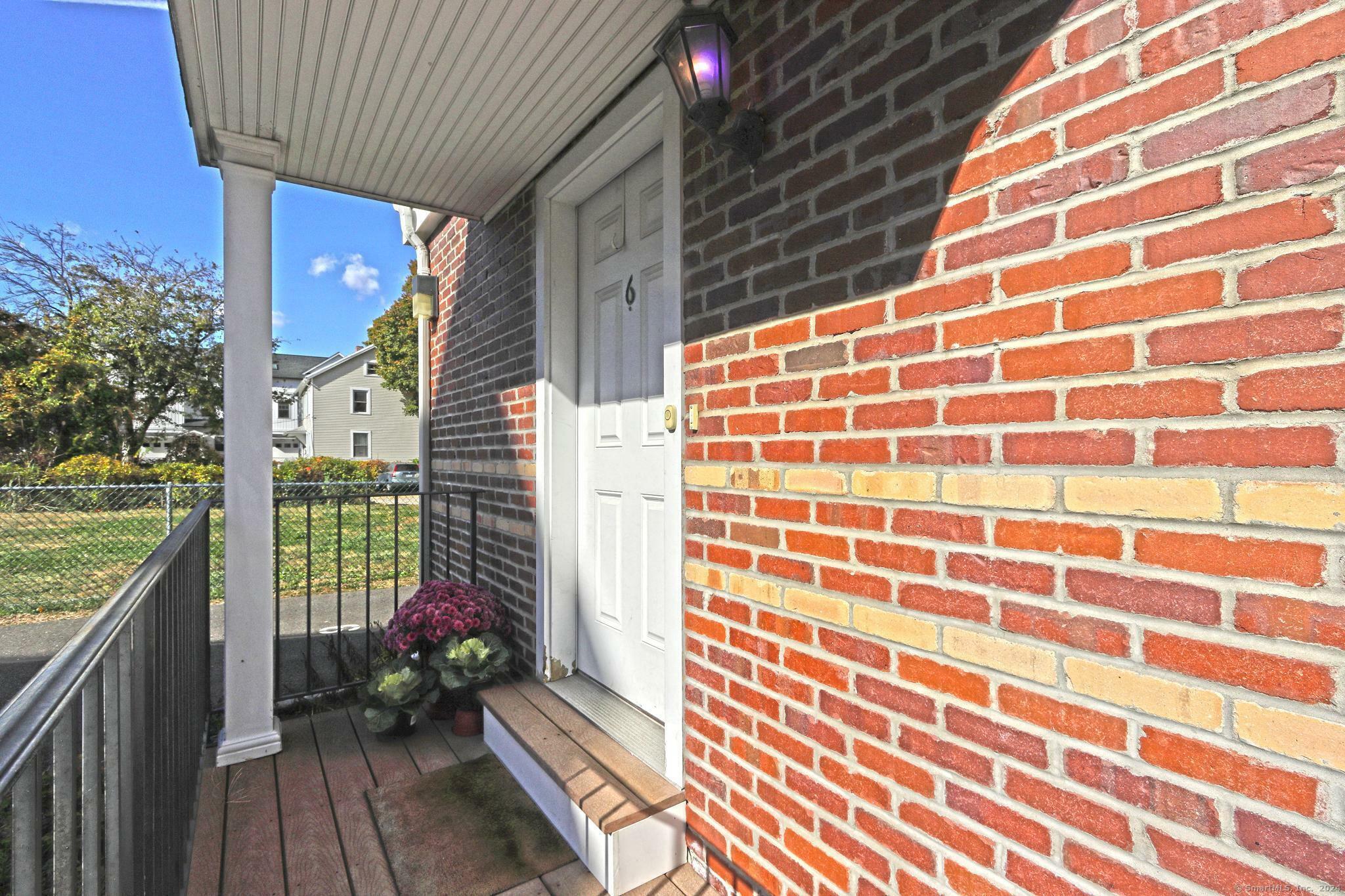 Property Photo:  291 Humphrey Street 6  CT 06511 