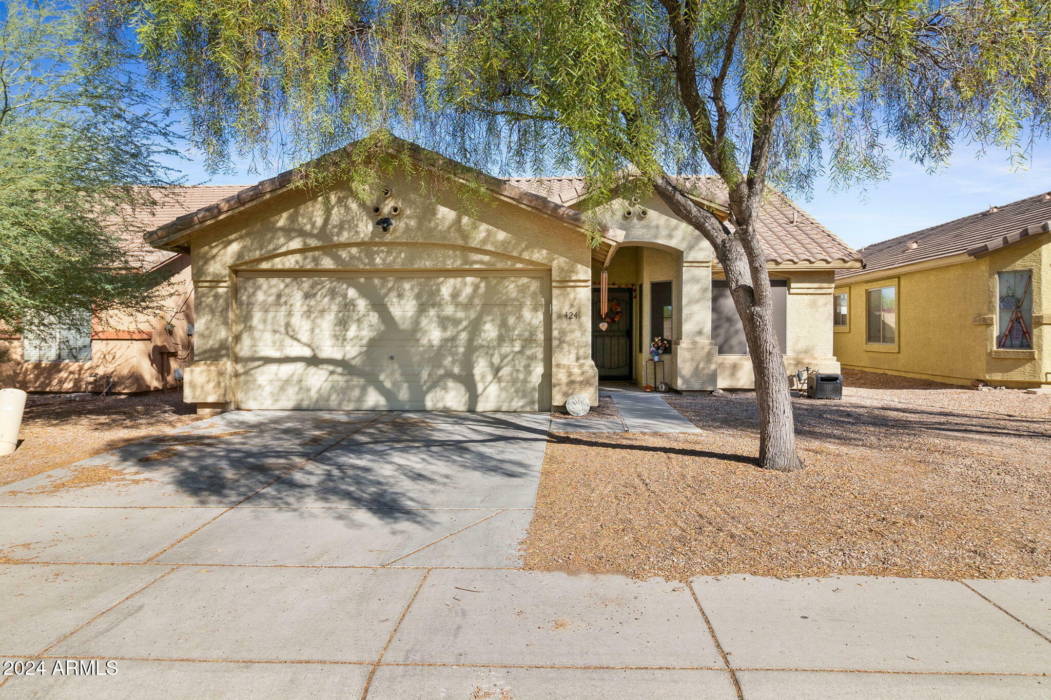 Property Photo:  424 W Beverly Road  AZ 85041 