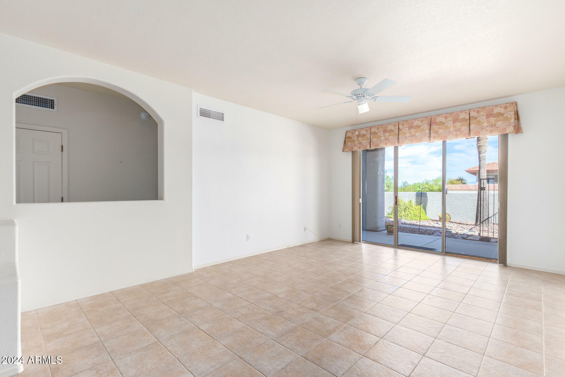 Property Photo:  12609 N La Montana Drive 102  AZ 85268 