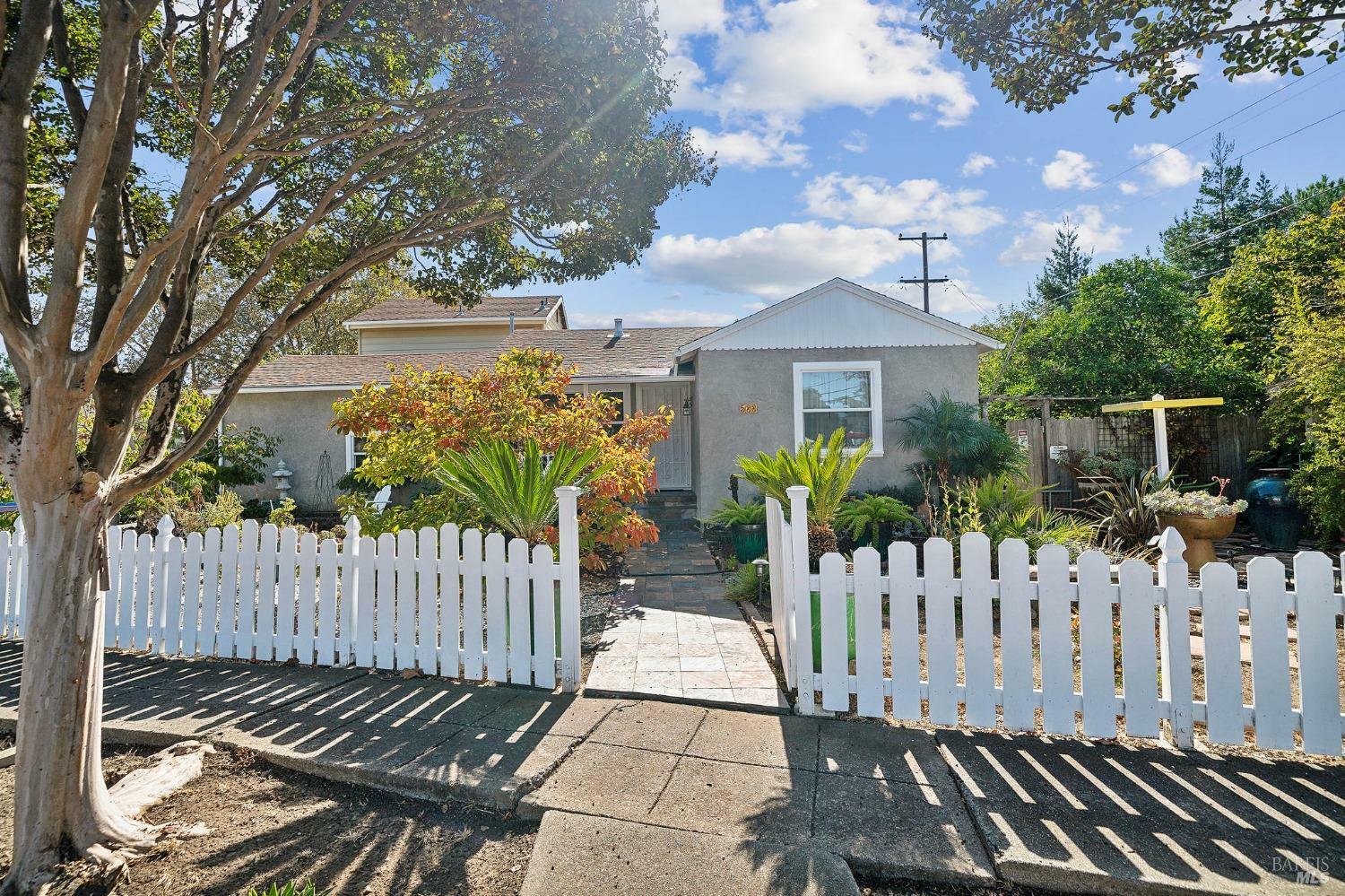 Property Photo:  533 Buss Avenue  CA 94591 