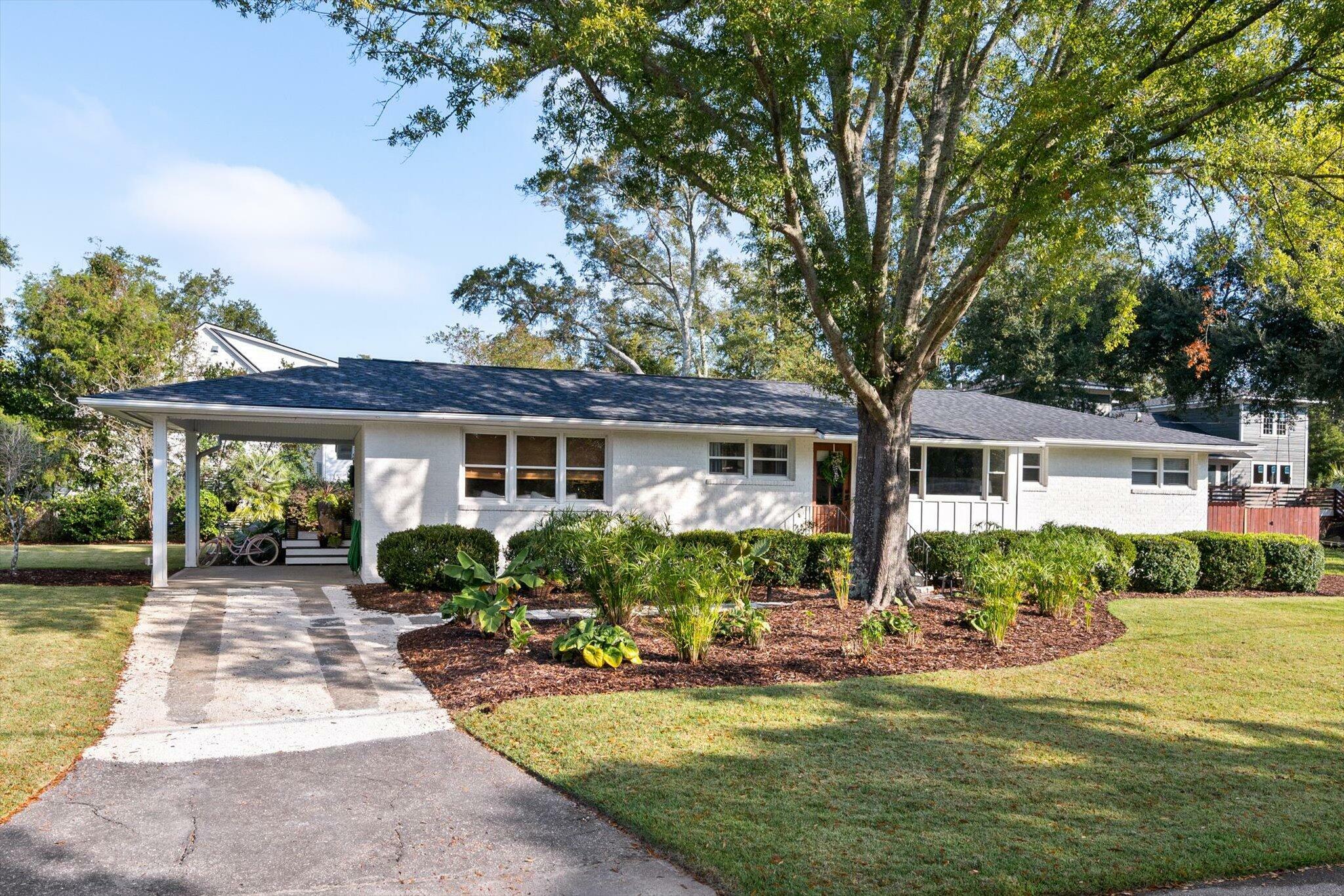 Property Photo:  264 Palm Street  SC 29464 