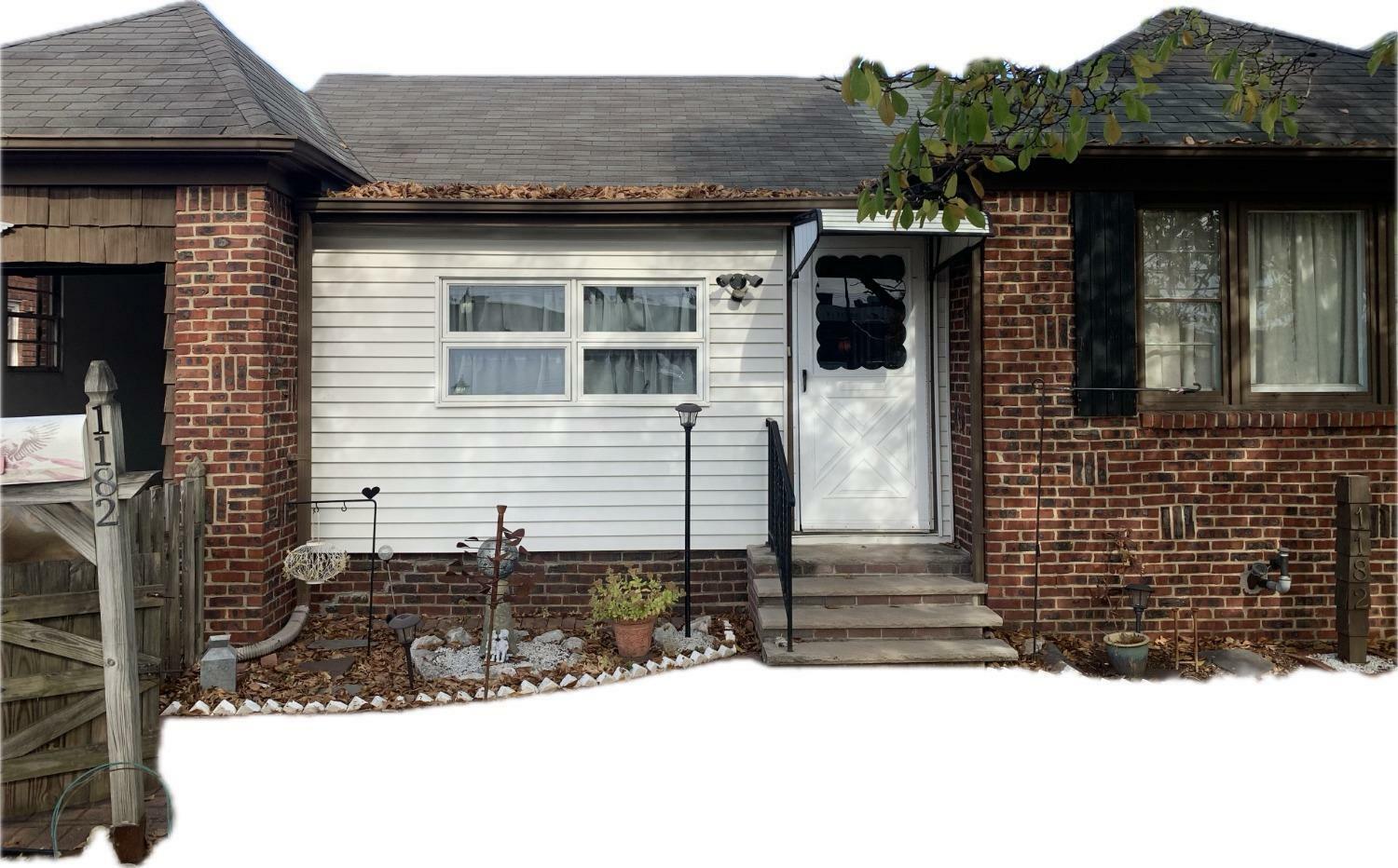 Property Photo:  1182 Roosevelt Avenue  NJ 07008 