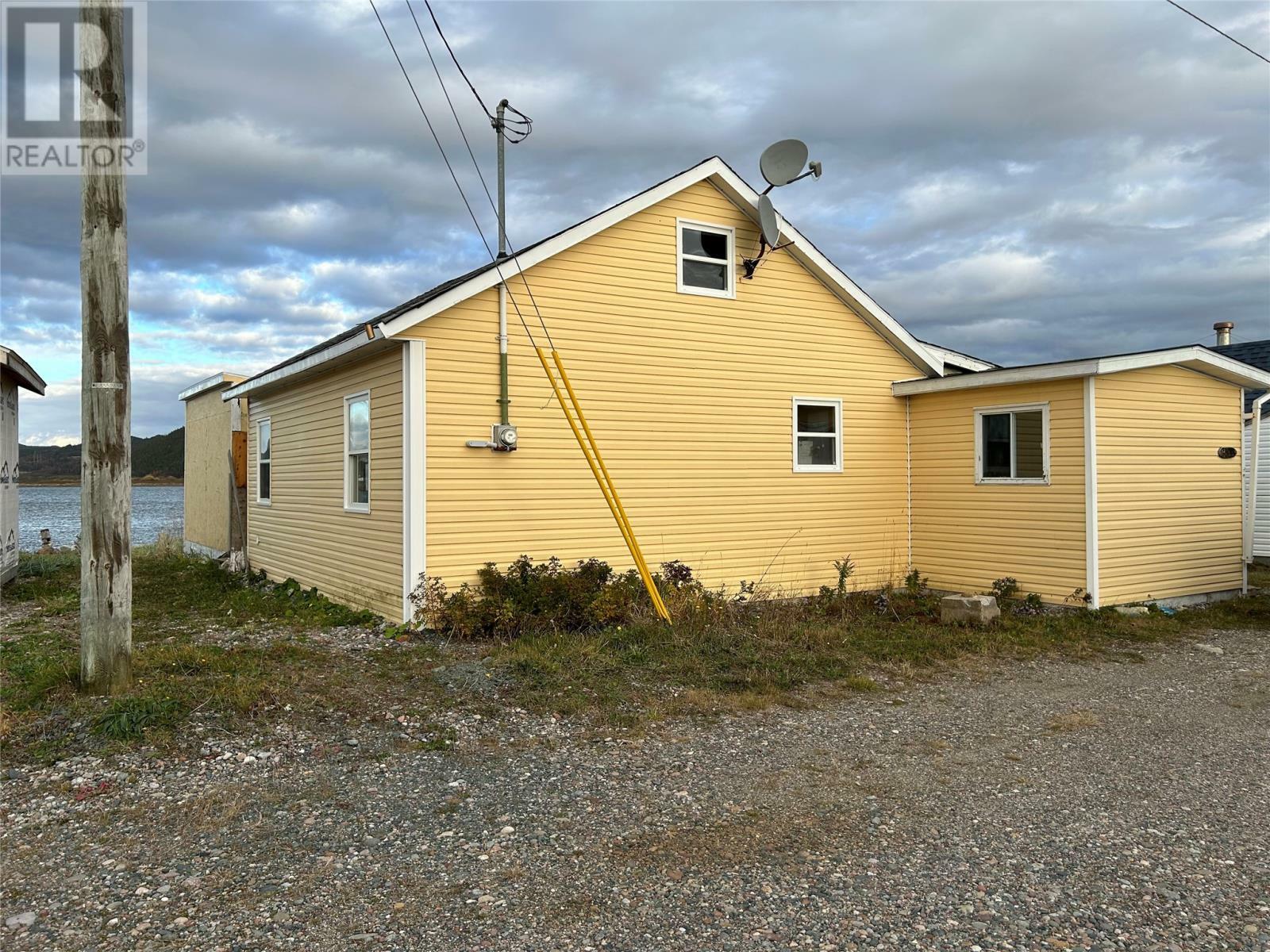 93-33 Little Port Harmon Road  Stephenville NL A2N 2Z4 photo