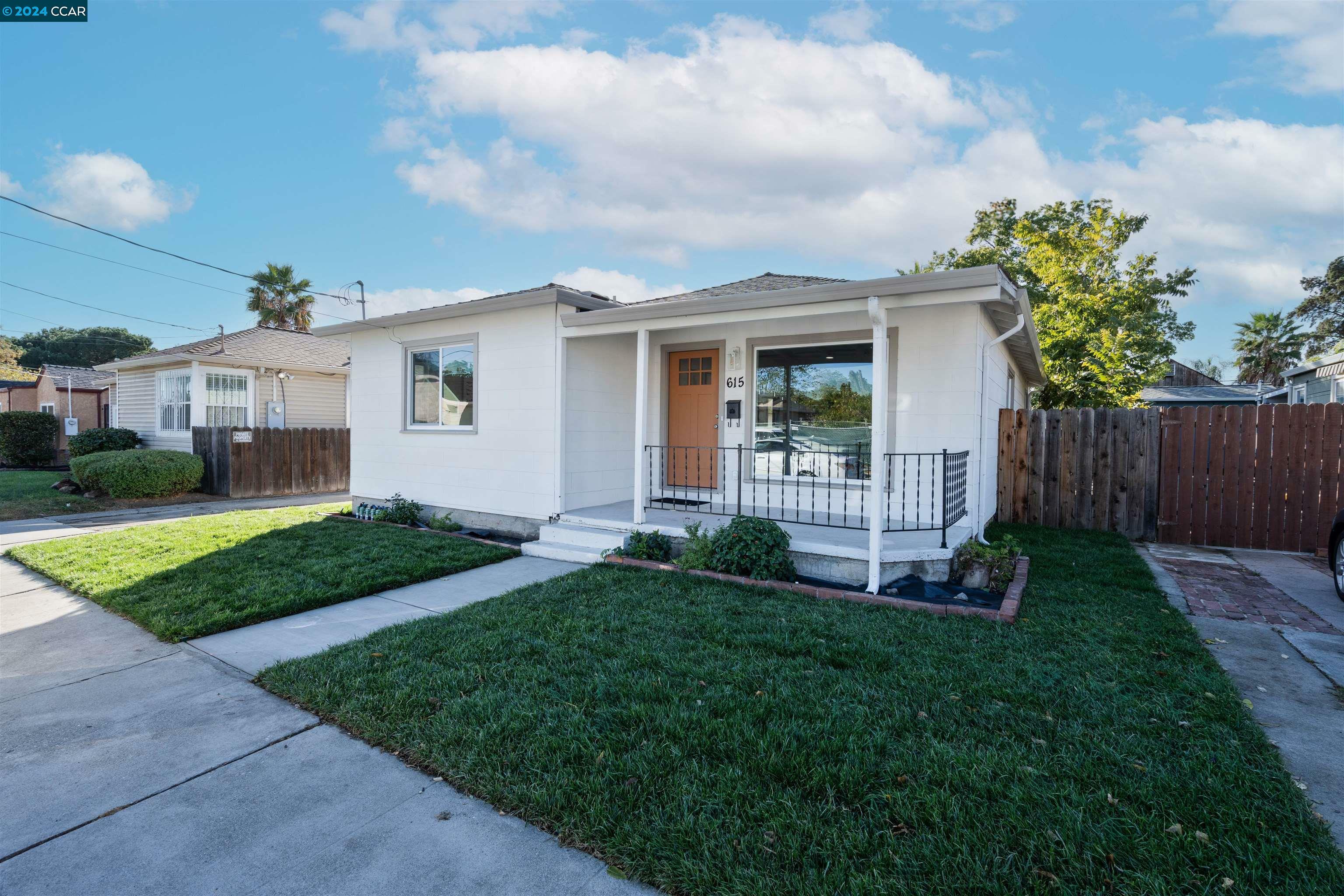 Property Photo:  615 West 14th  CA 94509 