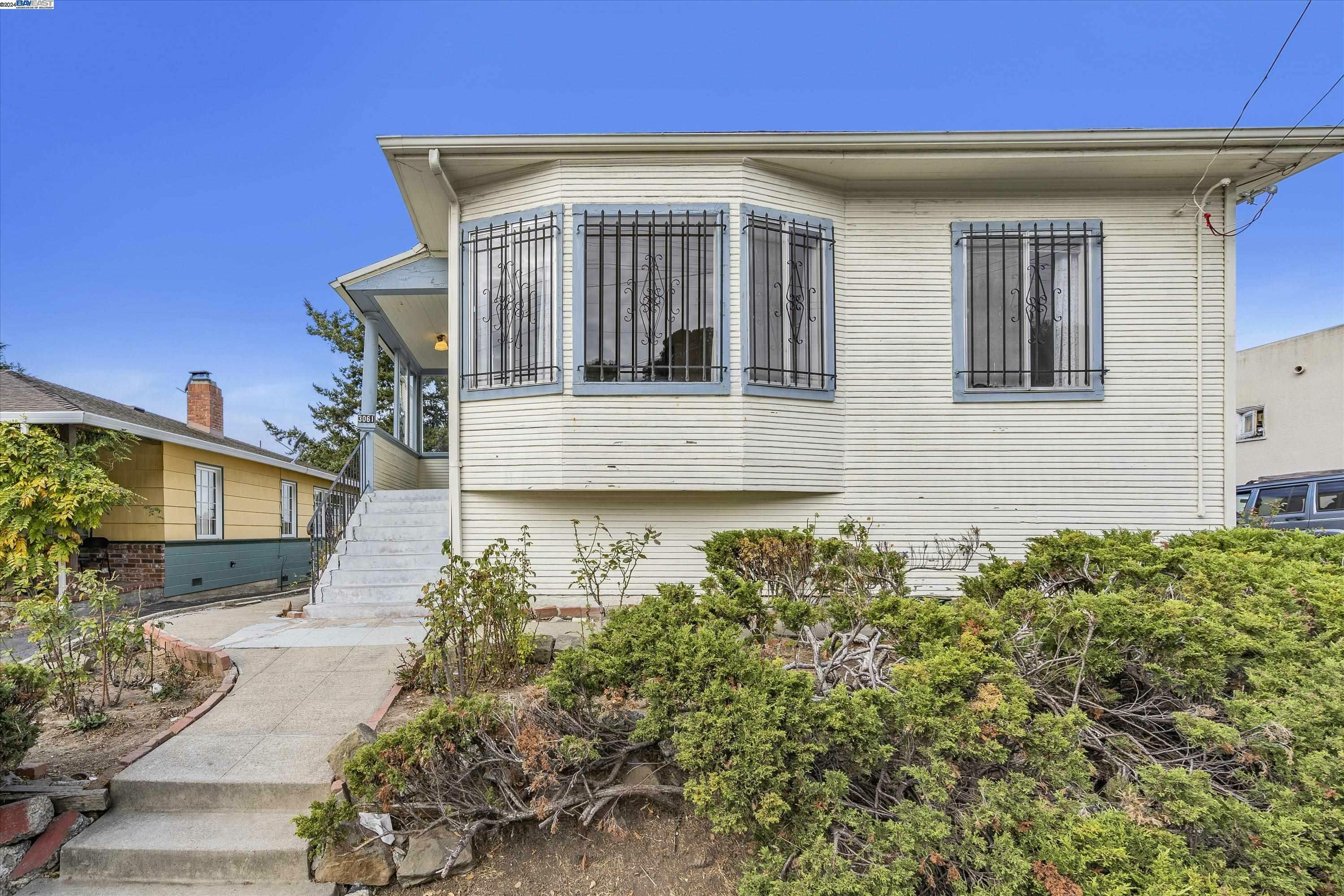 Property Photo:  3061 23rd Ave  CA 94602 