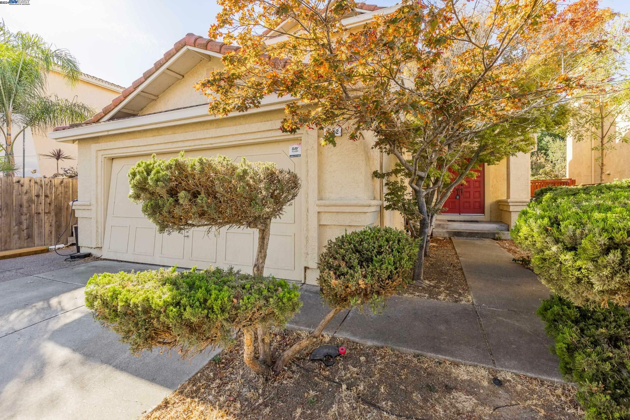 Property Photo:  2262 Bayberry Cir  CA 94565 