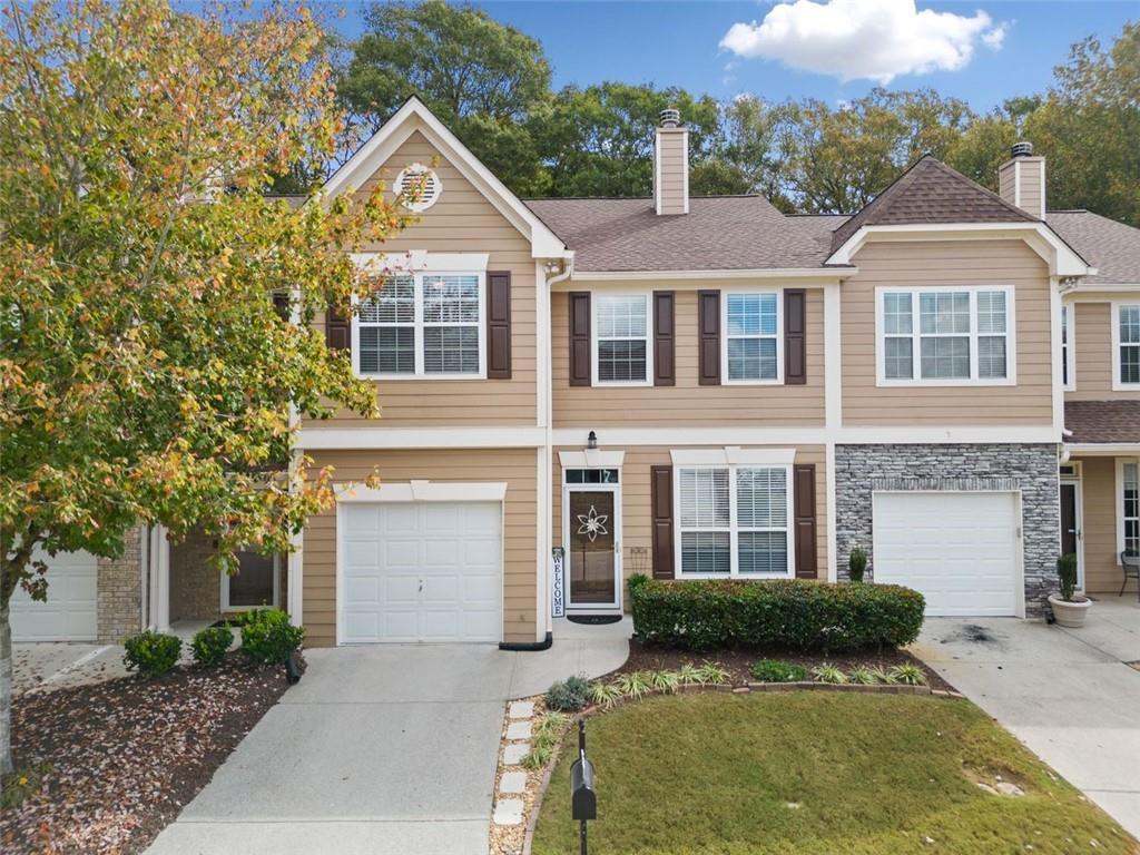 Property Photo: 6404 Silvertide Way GA 30542