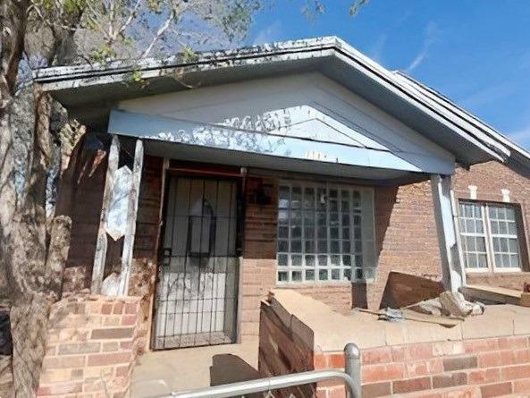 Property Photo: 3204 Duke Street TX 79415
