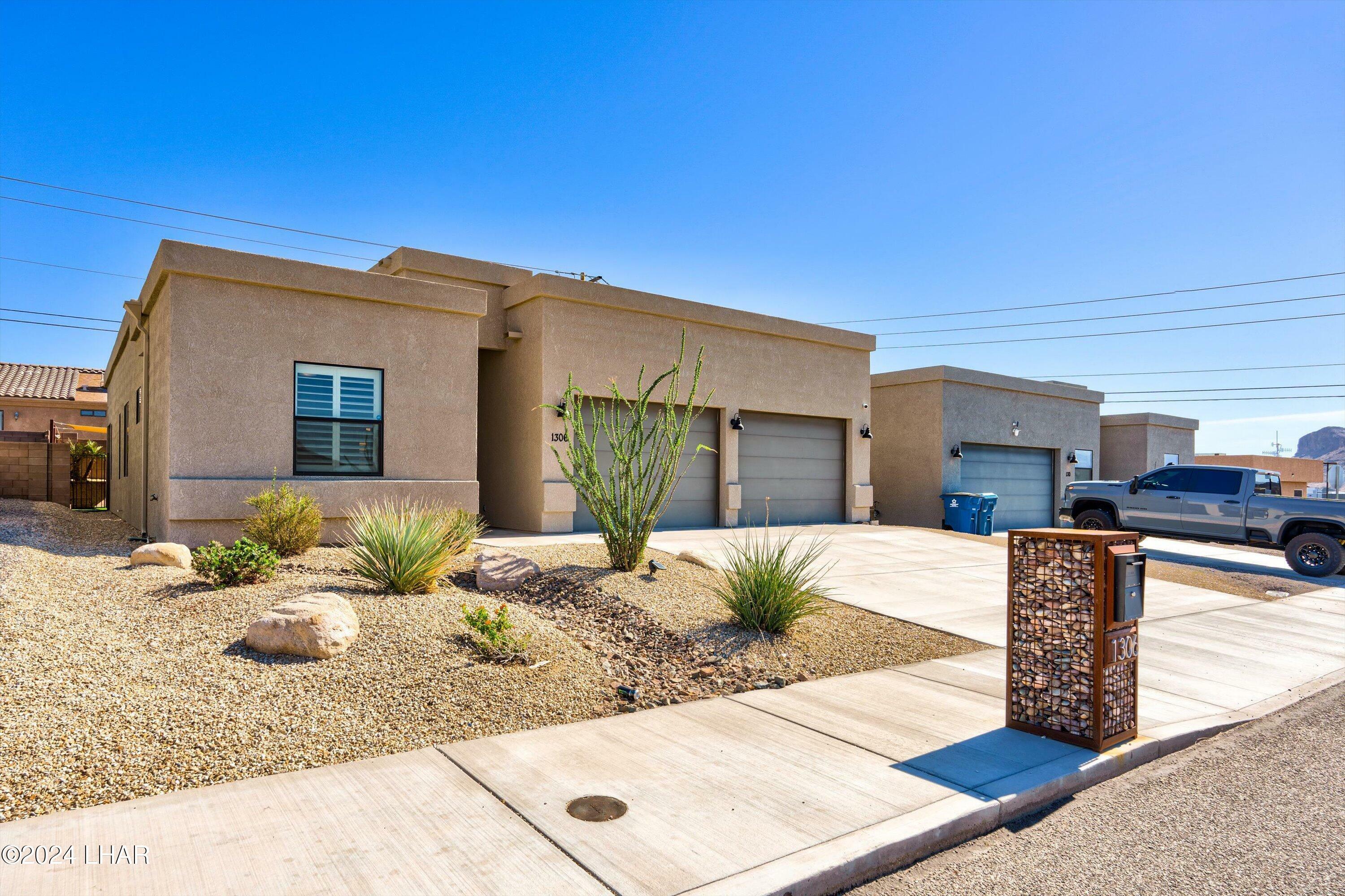 Property Photo:  1306 Lobo Dr  AZ 86406 