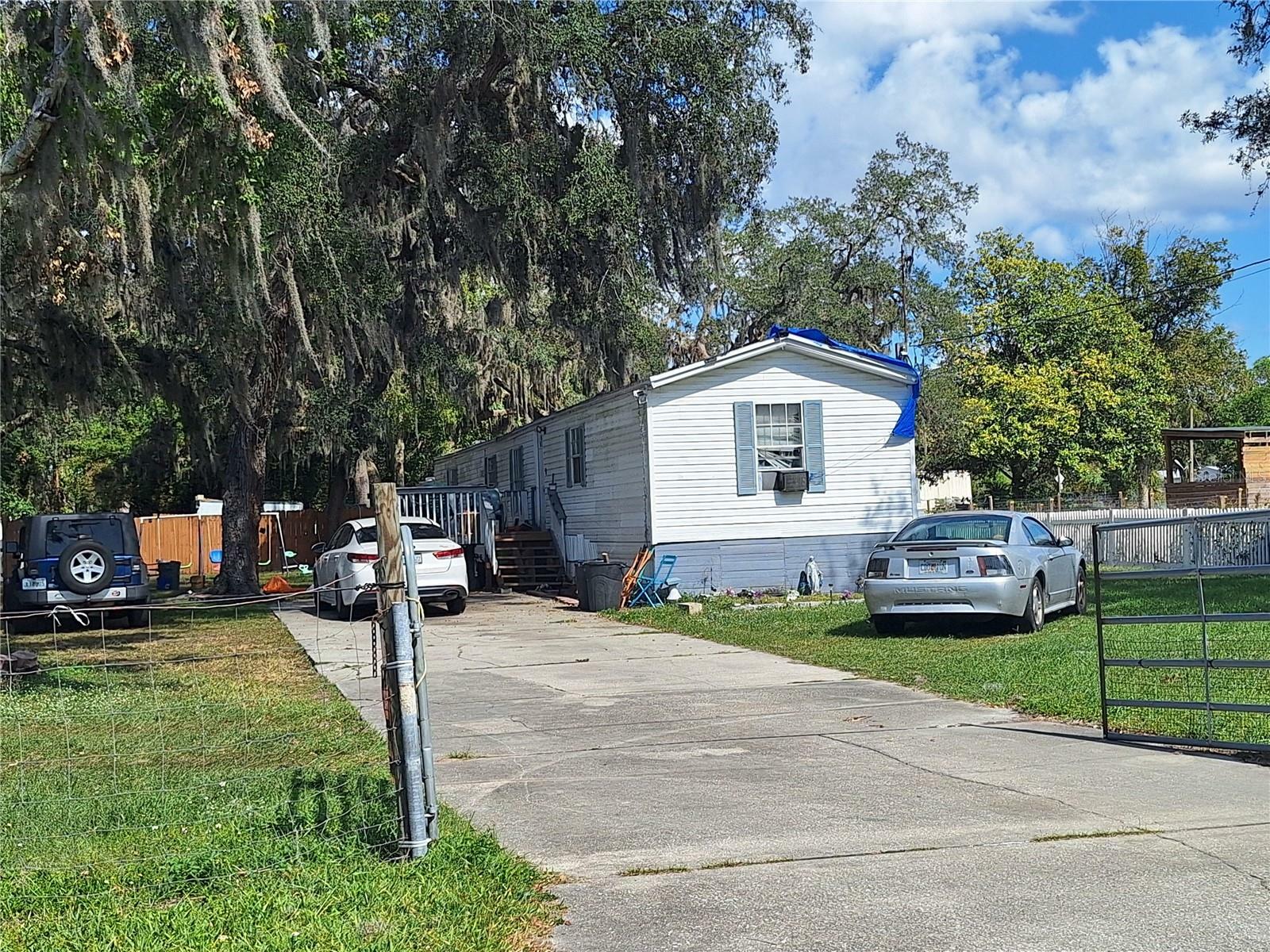 Property Photo:  10339 Kim Lane  FL 34669 