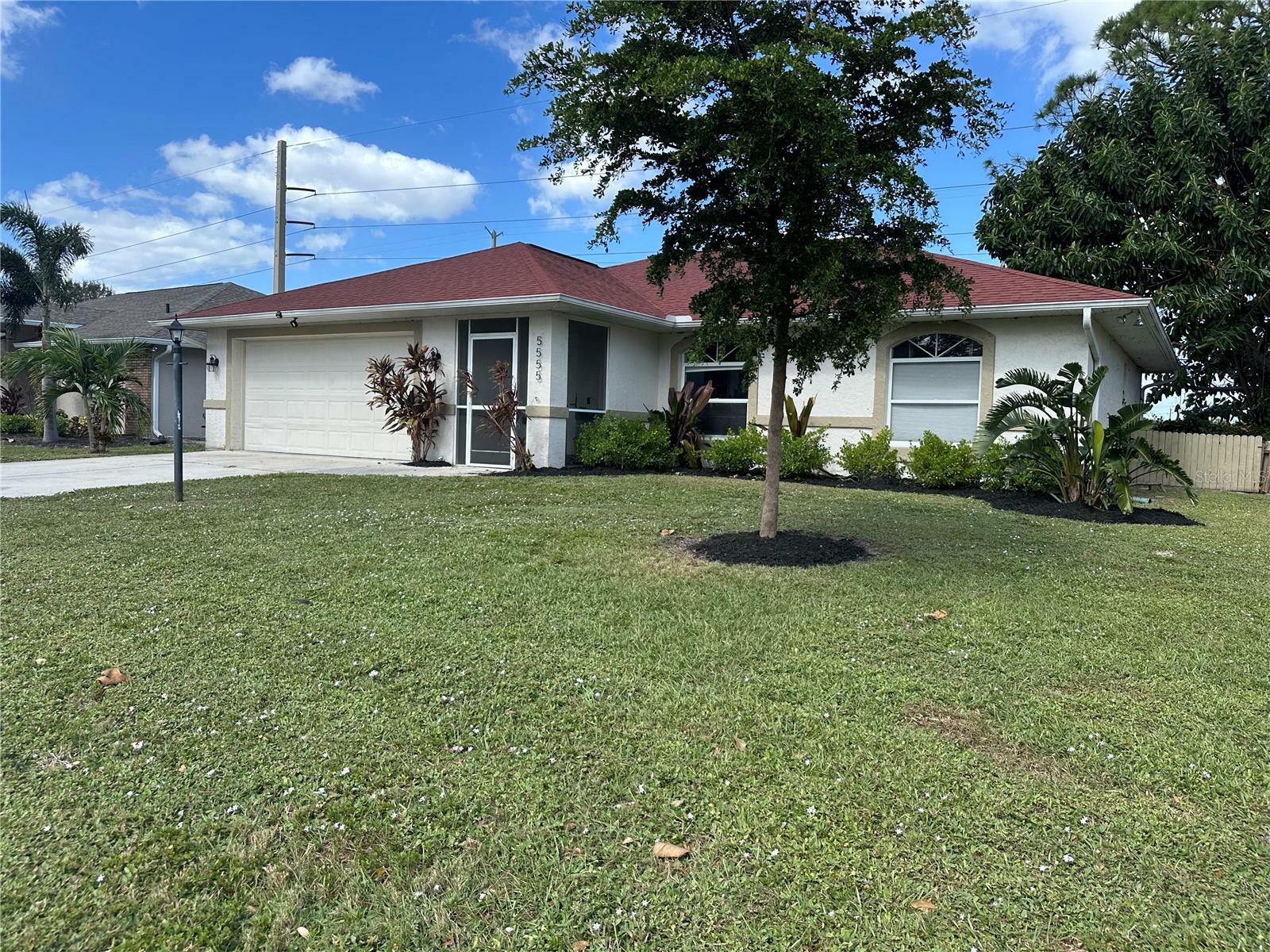 5555 Cynthia Lane  Sarasota FL 34235 photo