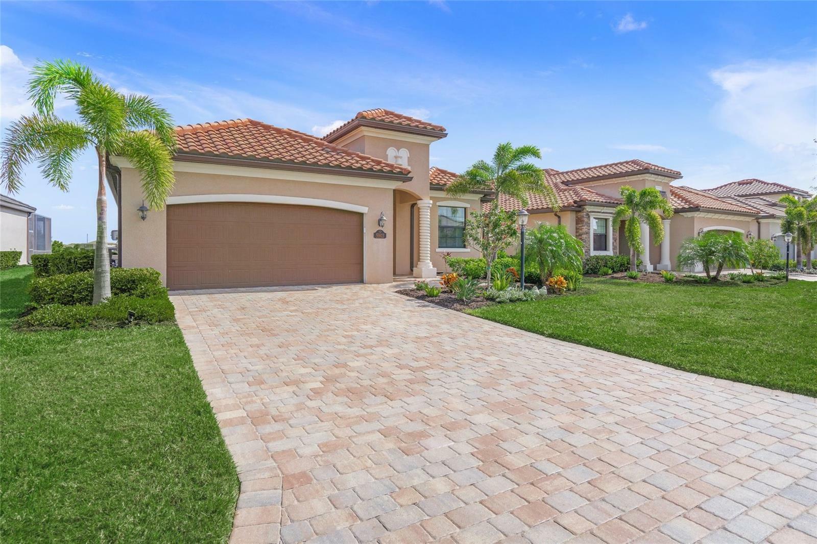 Property Photo:  5903 Brandon Run  FL 34211 