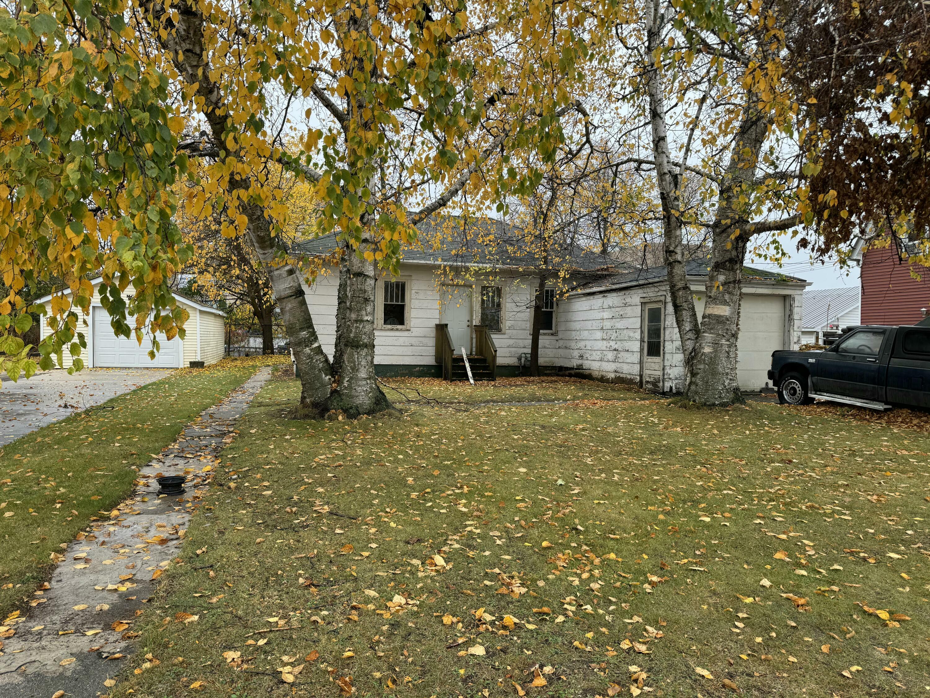 Property Photo:  626 S 20th St  WI 54220 