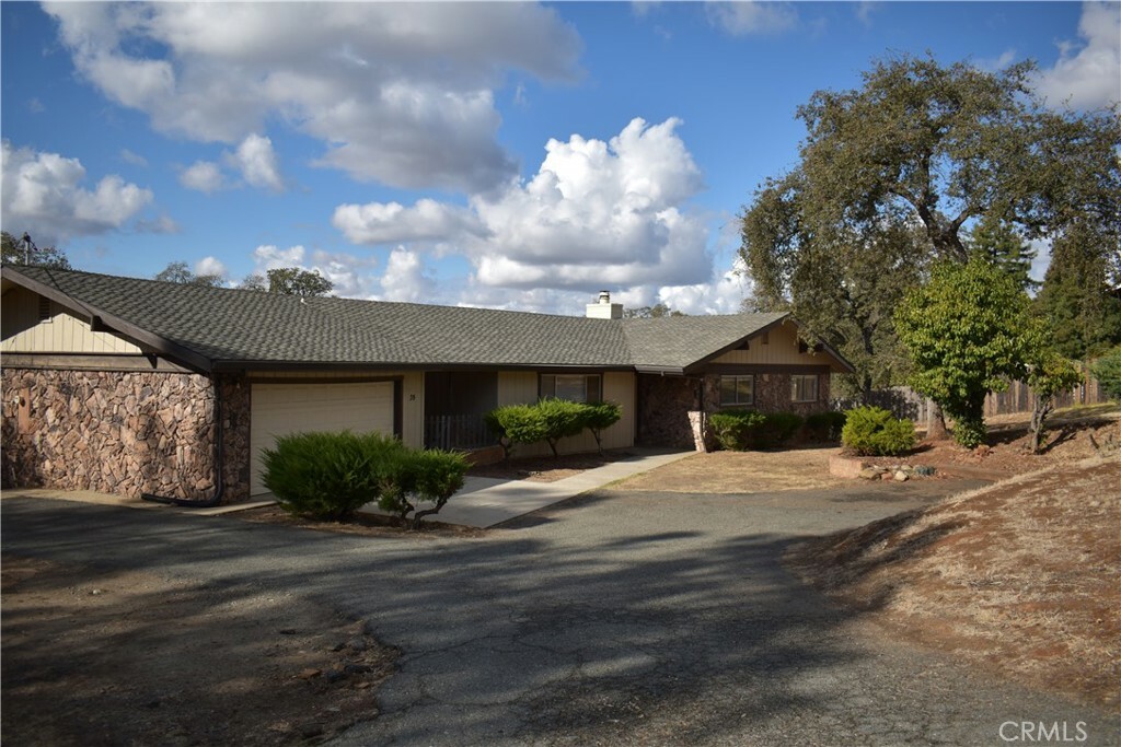 Property Photo:  39 Oakcrest Drive  CA 95966 