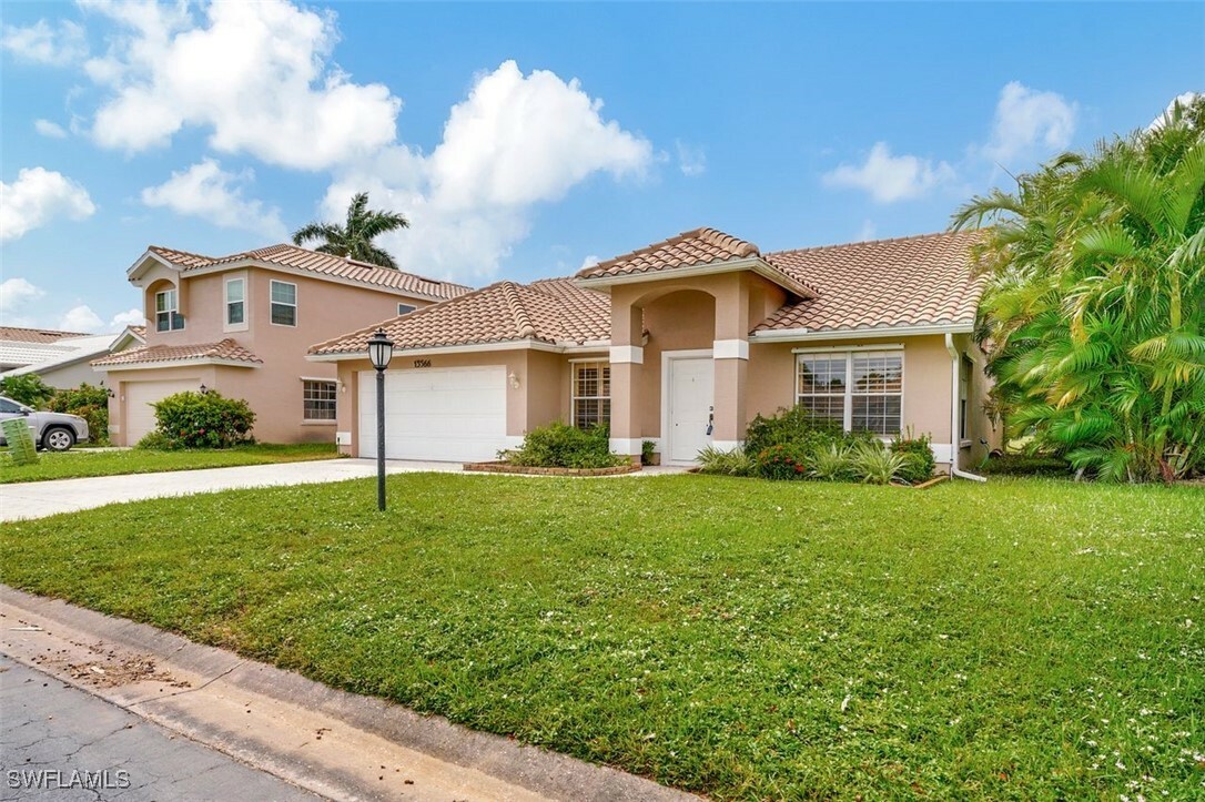 Property Photo:  13566 Cherry Tree Court  FL 33912 