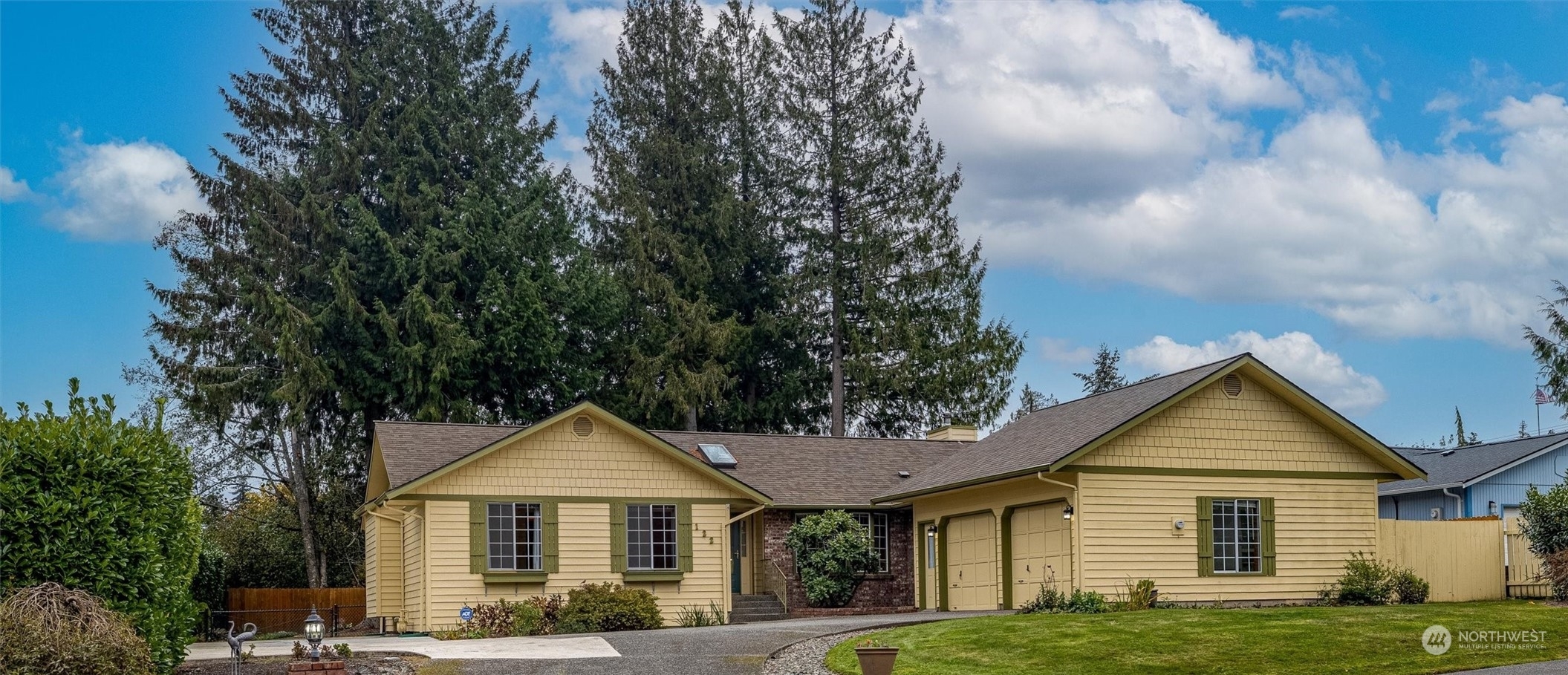 Property Photo:  122 N Waugh Road  WA 98273 