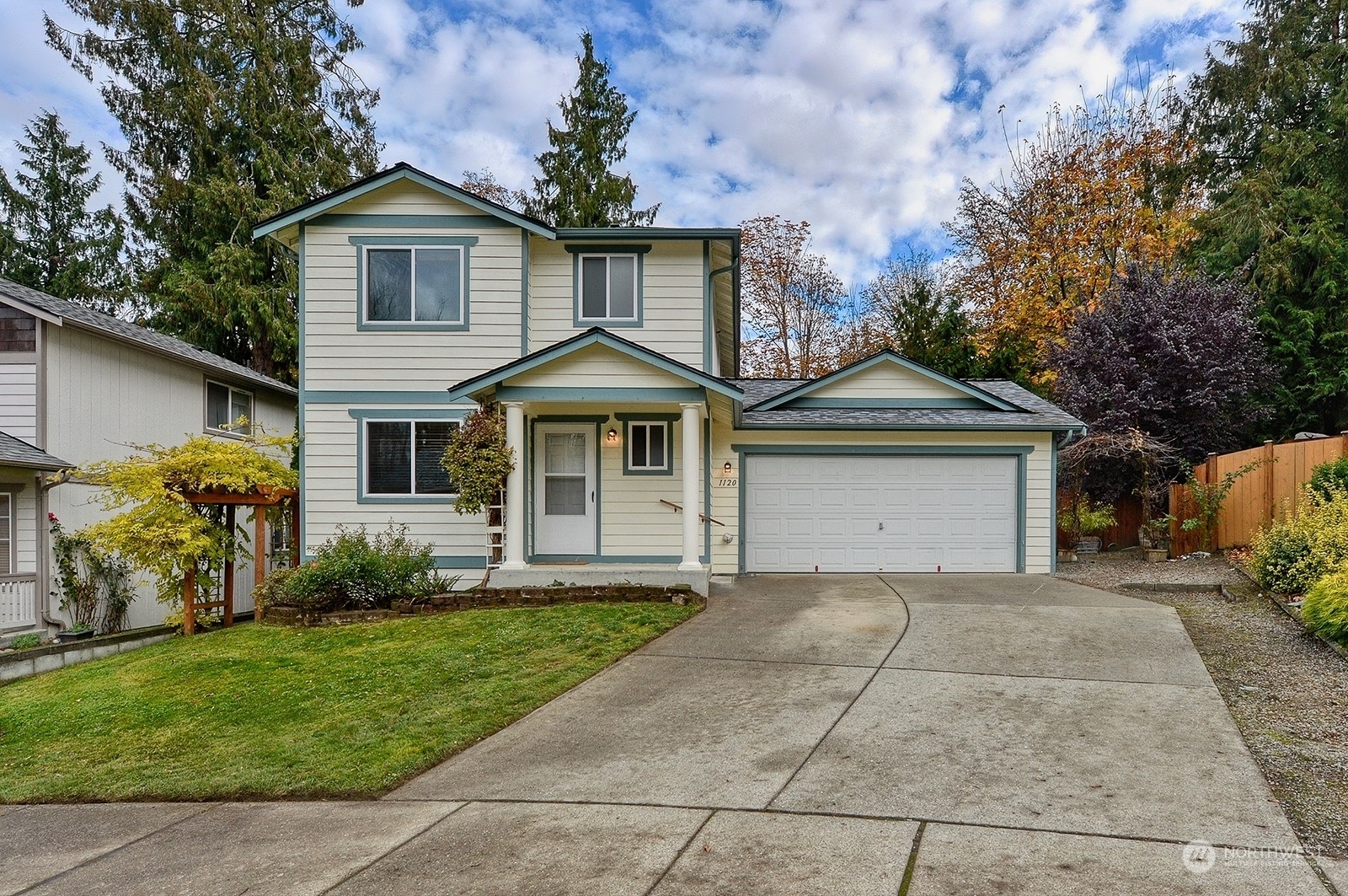 Property Photo:  1120 N 12th Place  WA 98273 