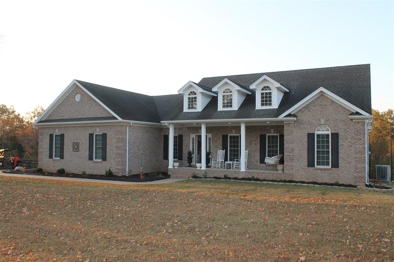 Property Photo: 3464 Anna Sandhill Road KY 42101