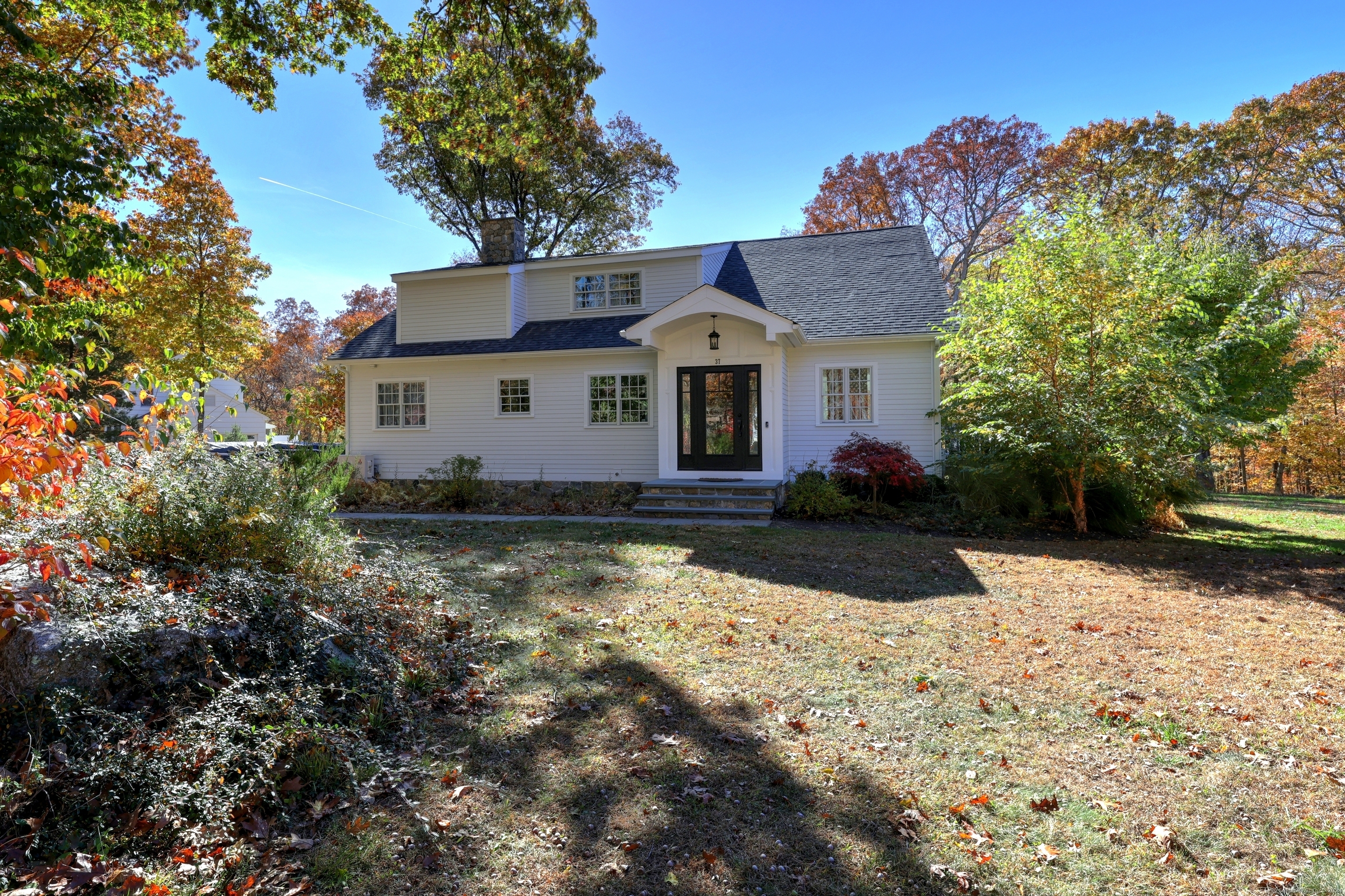 Property Photo:  37 Sleepy Hollow Drive  CT 06468 