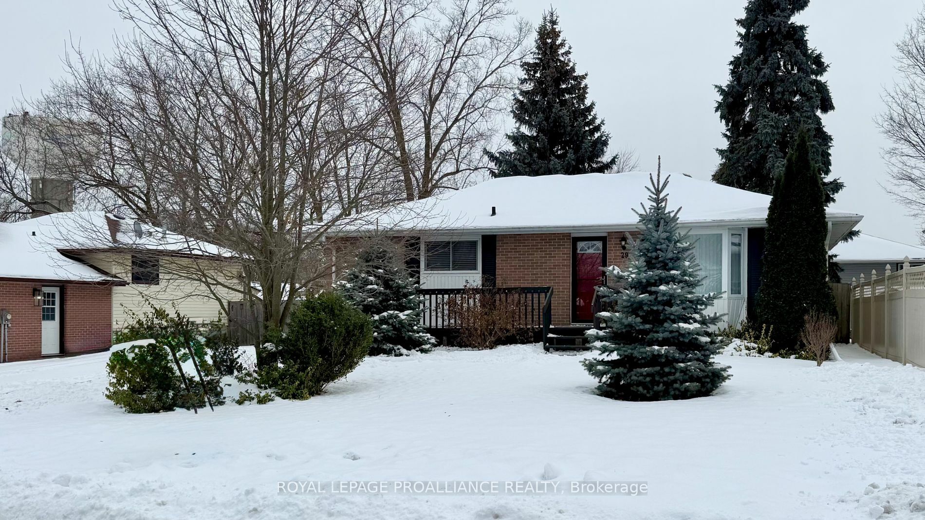 29 Cory Cres  Quinte West ON K8V 5W7 photo