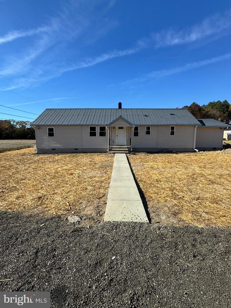 Property Photo: 37824 Paul Ellis Road MD 20609