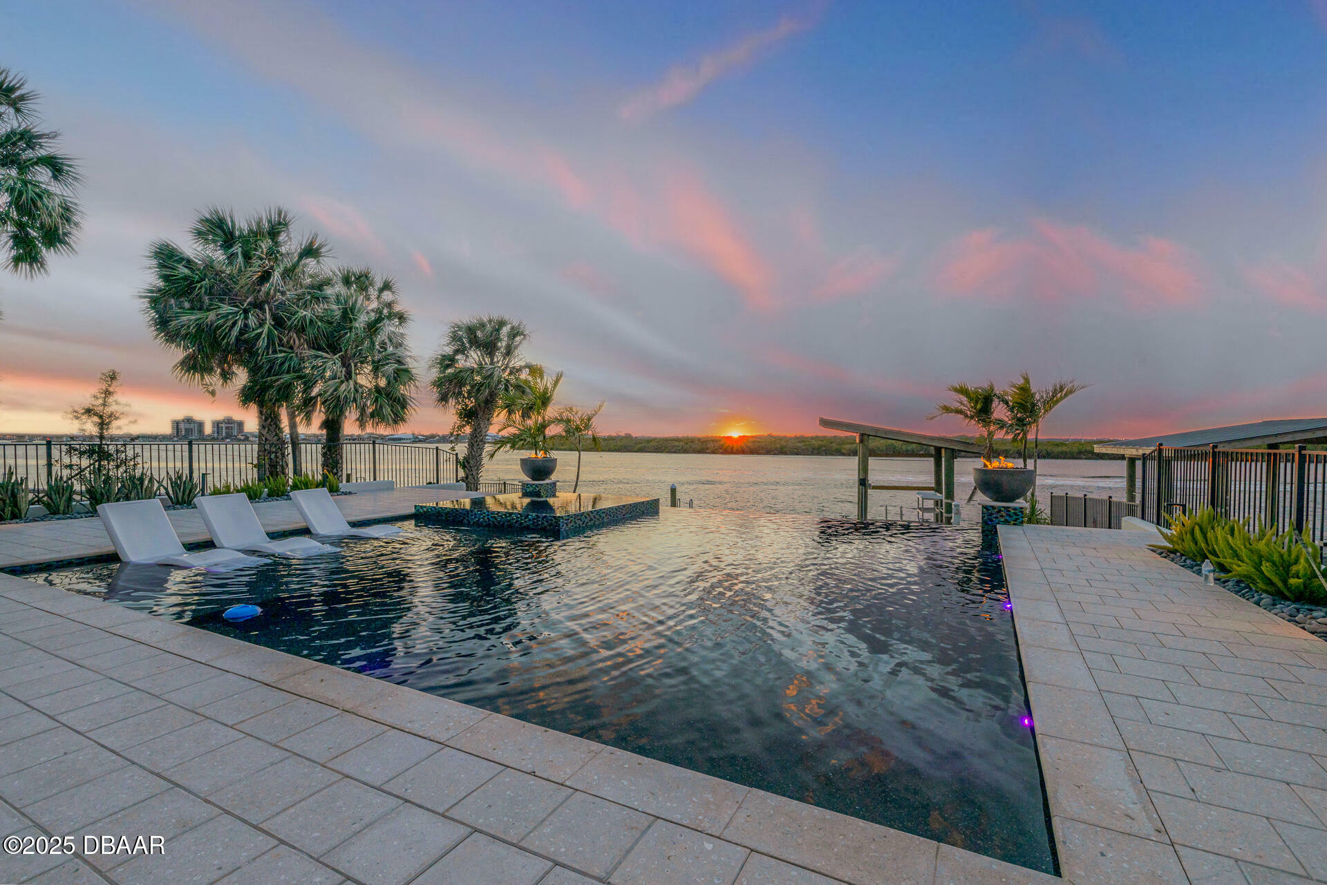 1194 N Peninsula Avenue  New Smyrna Beach FL 32169 photo