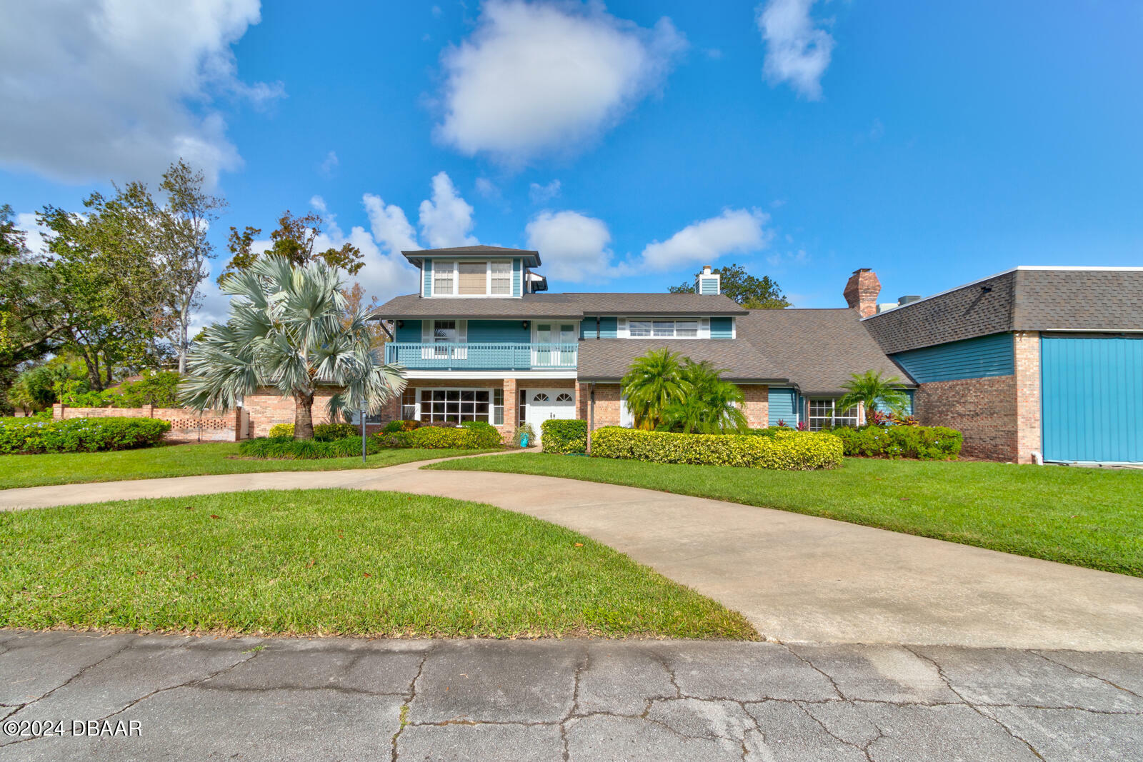 Property Photo:  2551 Cross Country Drive  FL 32128 