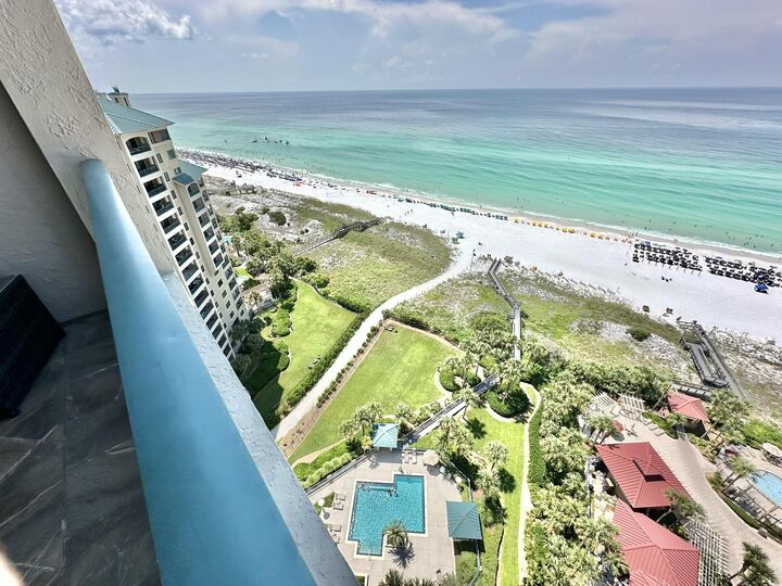 Property Photo: 4651 Southwinds Drive 4651 &Amp 4652 FL 32550