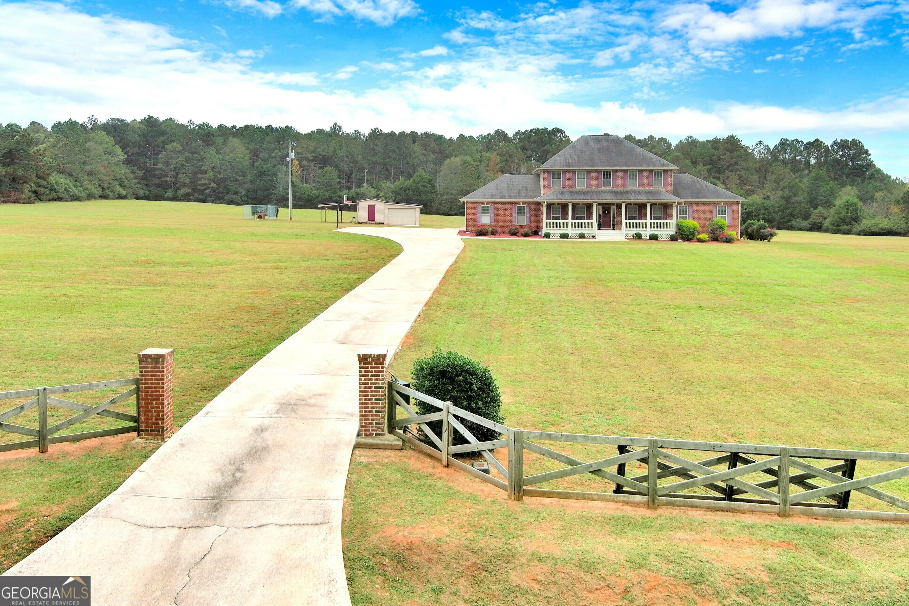 Property Photo:  1307 McCollum Road  GA 30204 