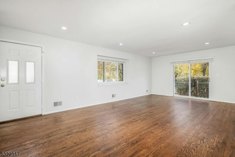 Property Photo:  38 Park St 13-A  NJ 07932 