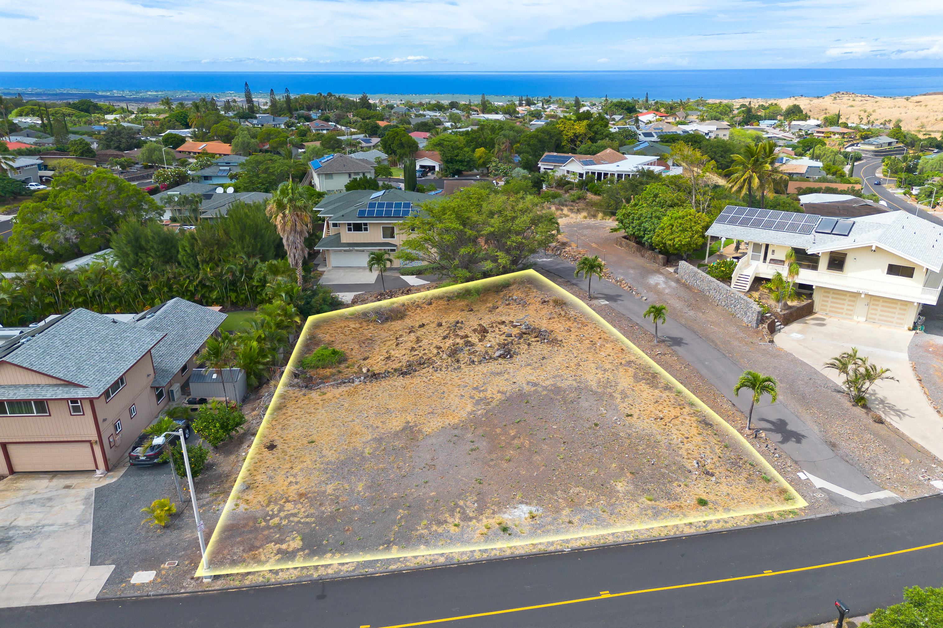 Property Photo:  68-3714 Ka Uhiwai St  HI 96738 