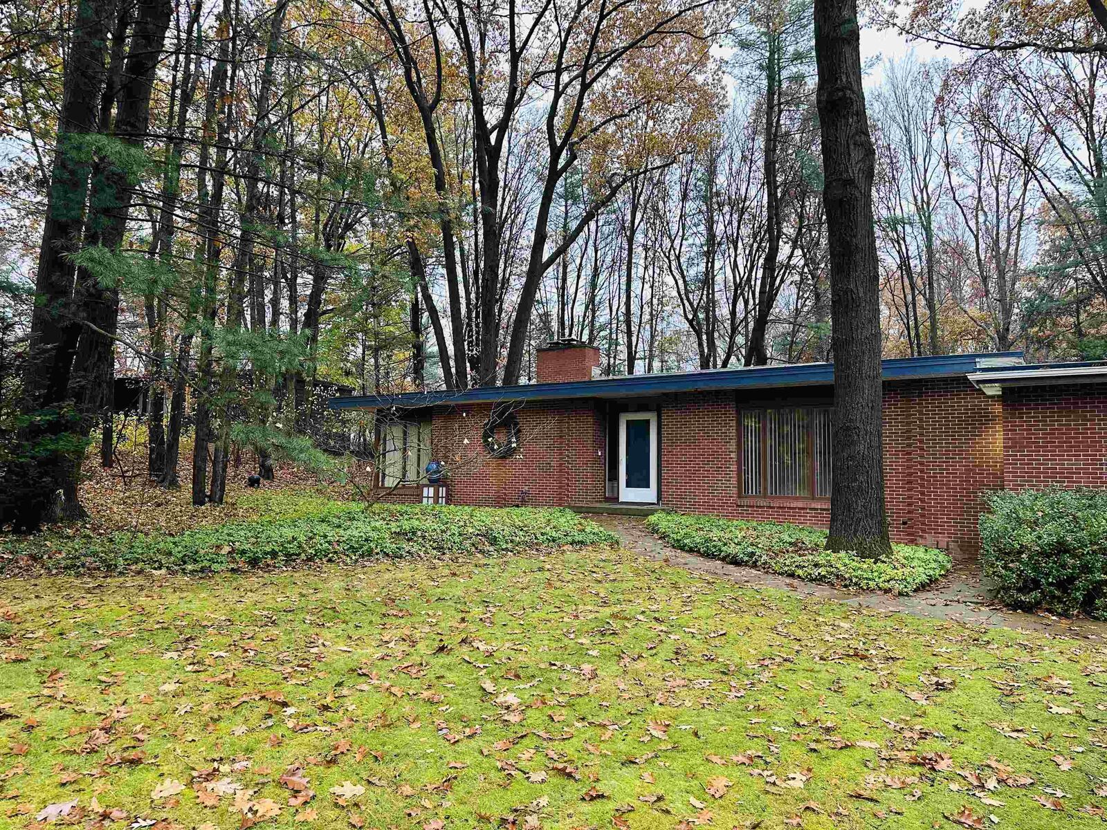 Property Photo:  1915 Sylvan  MI 48640 