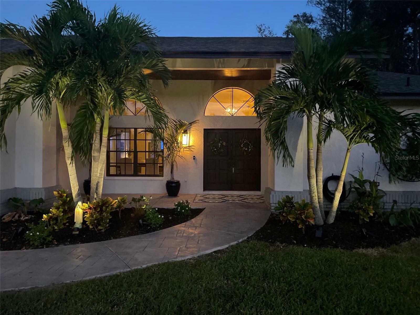 Property Photo: 5476 Oakridge Drive FL 34685
